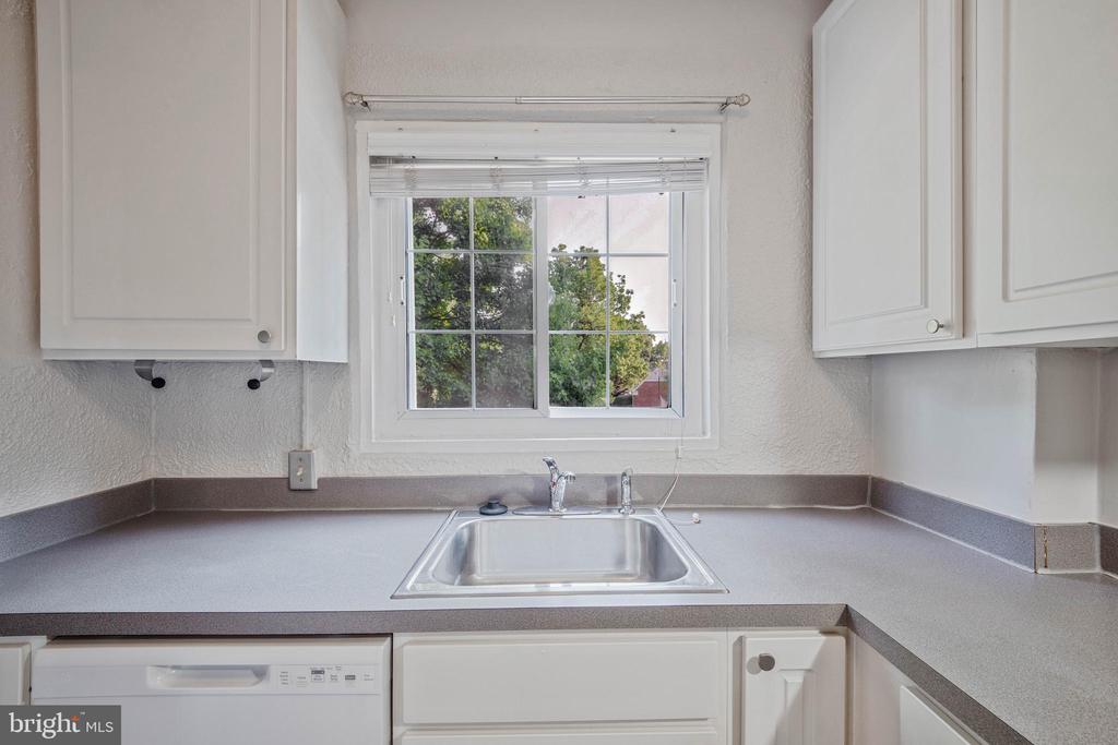 1210 MARTHA CUSTIS DRIVE Unit: 503-1210