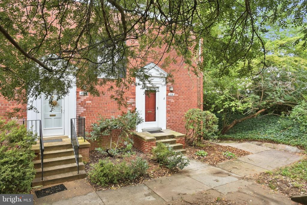 1716 PRESTON ROAD
