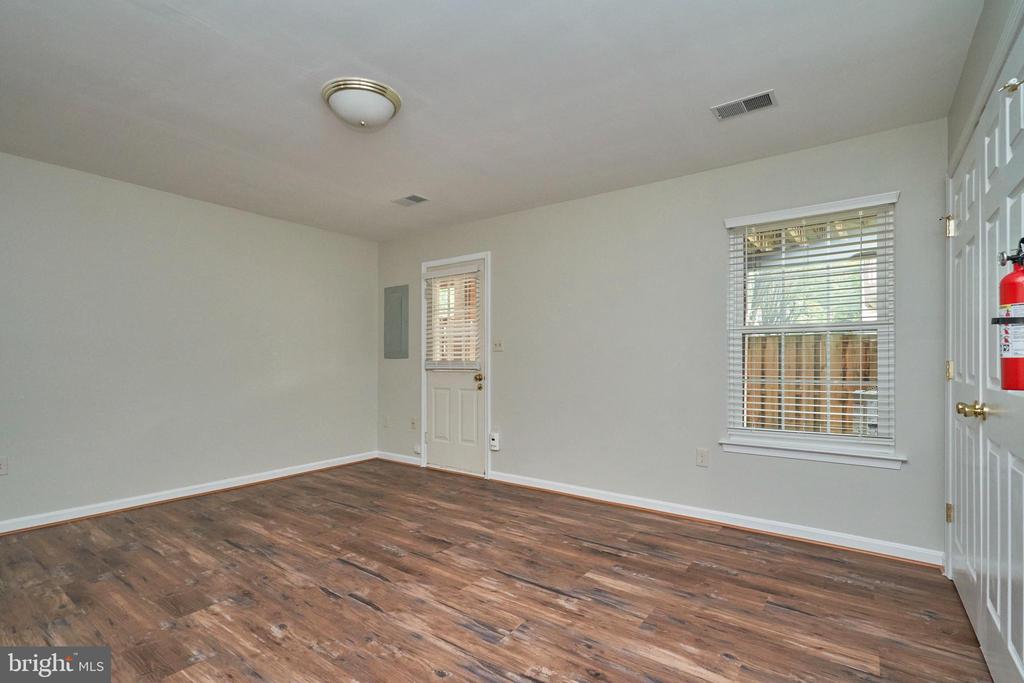 6362 DAKINE CIR