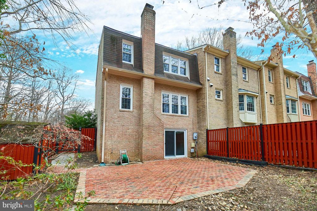 9007 OKEITH COURT
