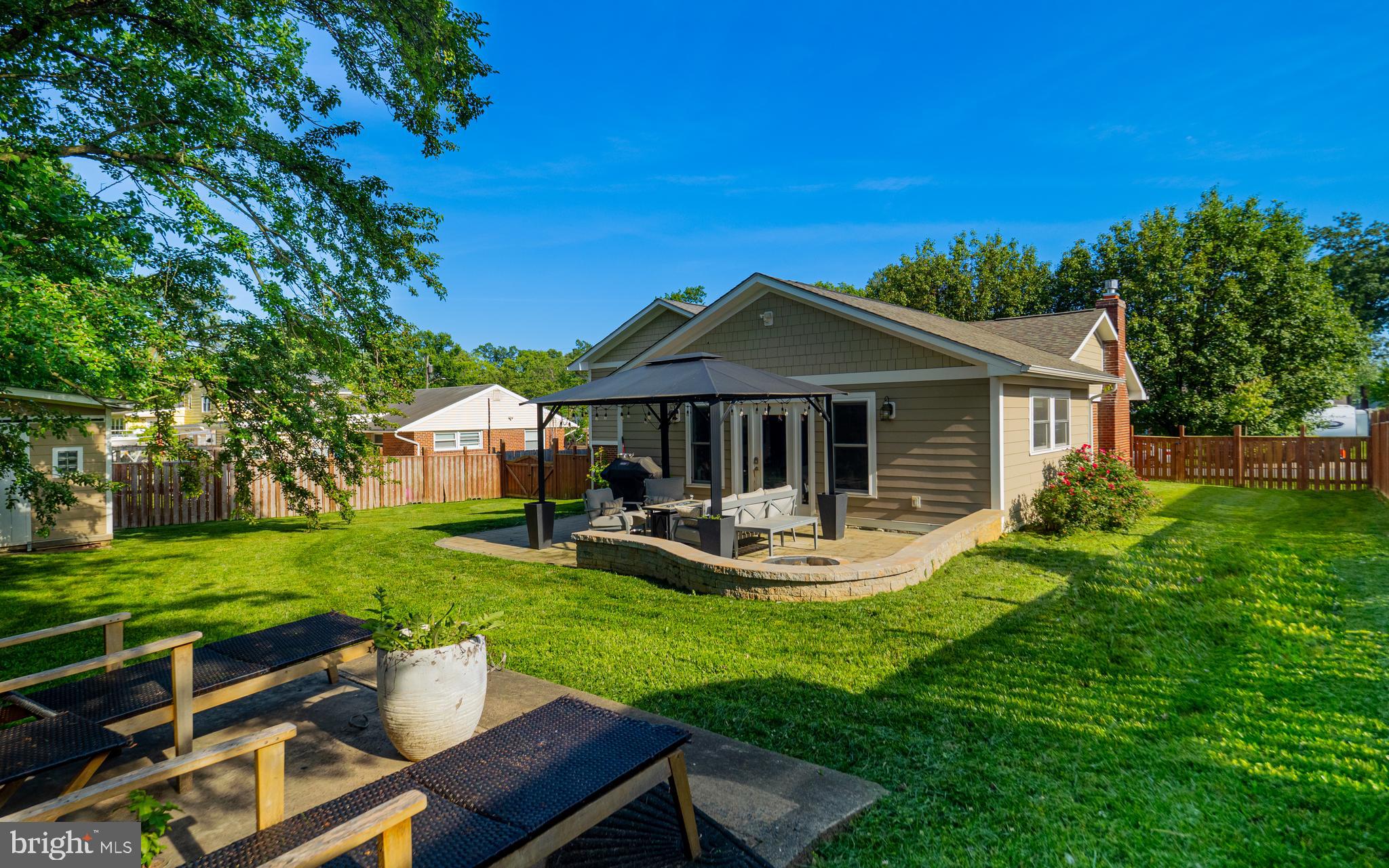 6712 NEW HOPE DRIVE