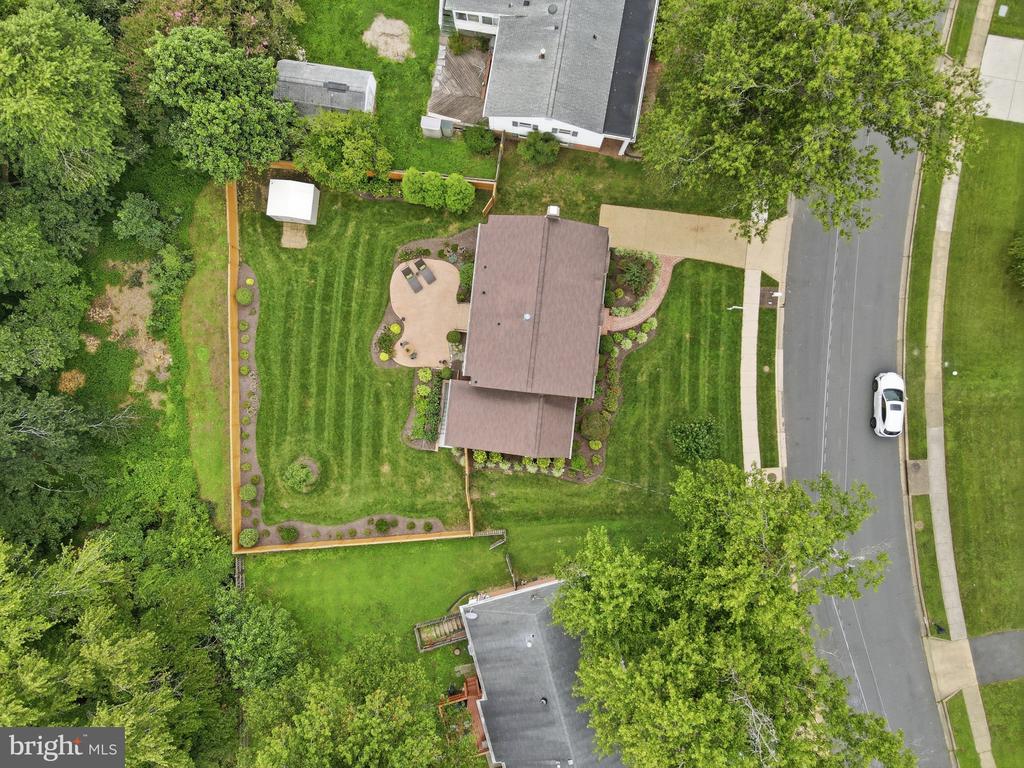 5611 CORNISH WAY
