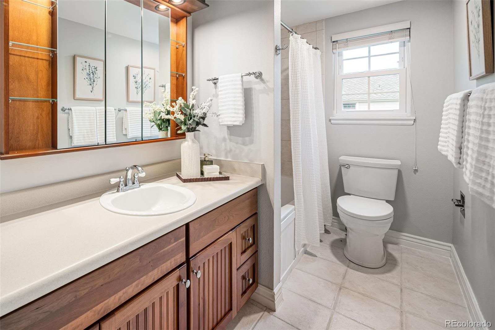 9502 W Hialeah Place