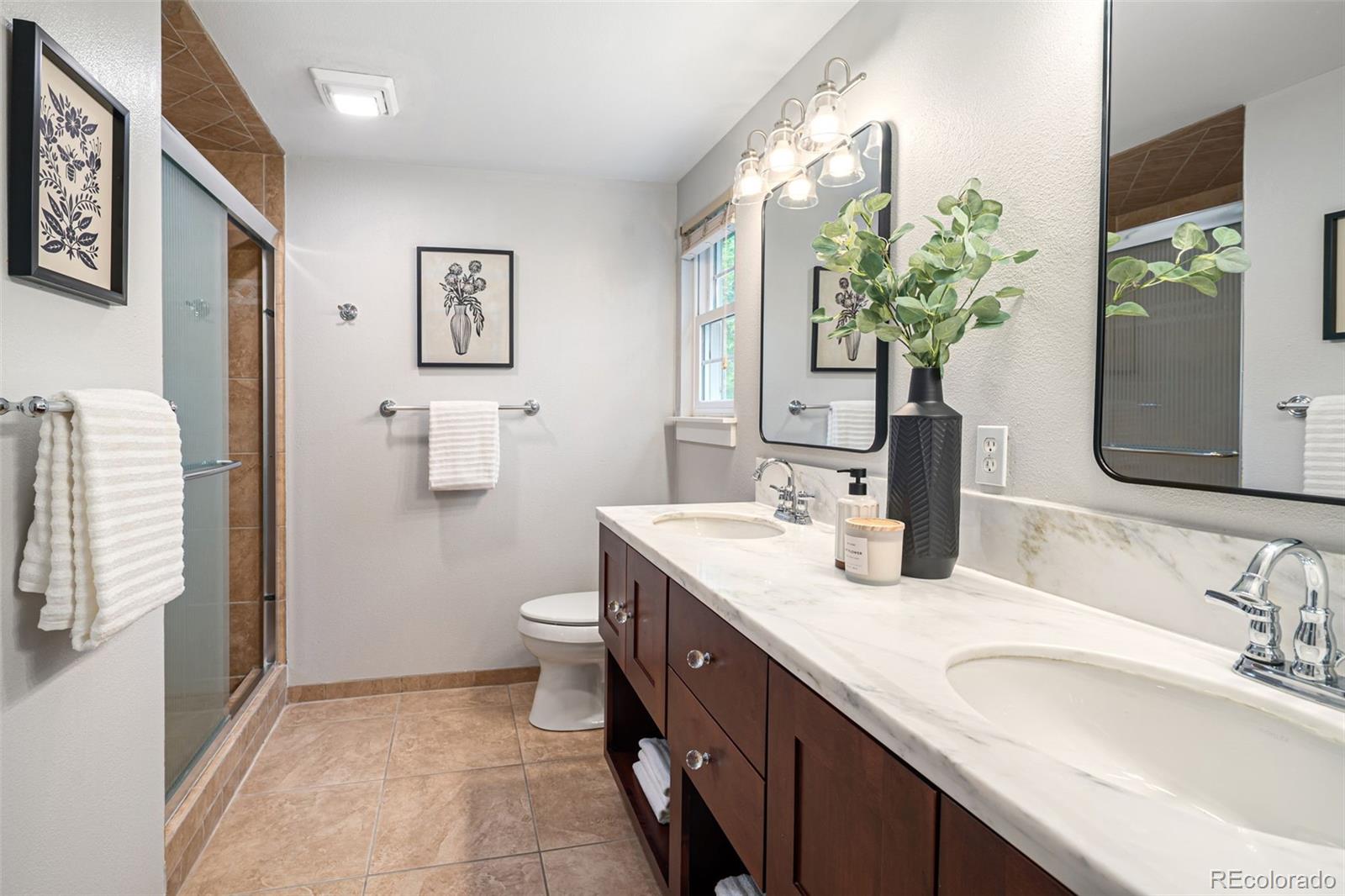 9502 W Hialeah Place