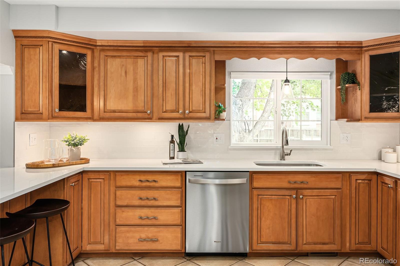 9502 W Hialeah Place