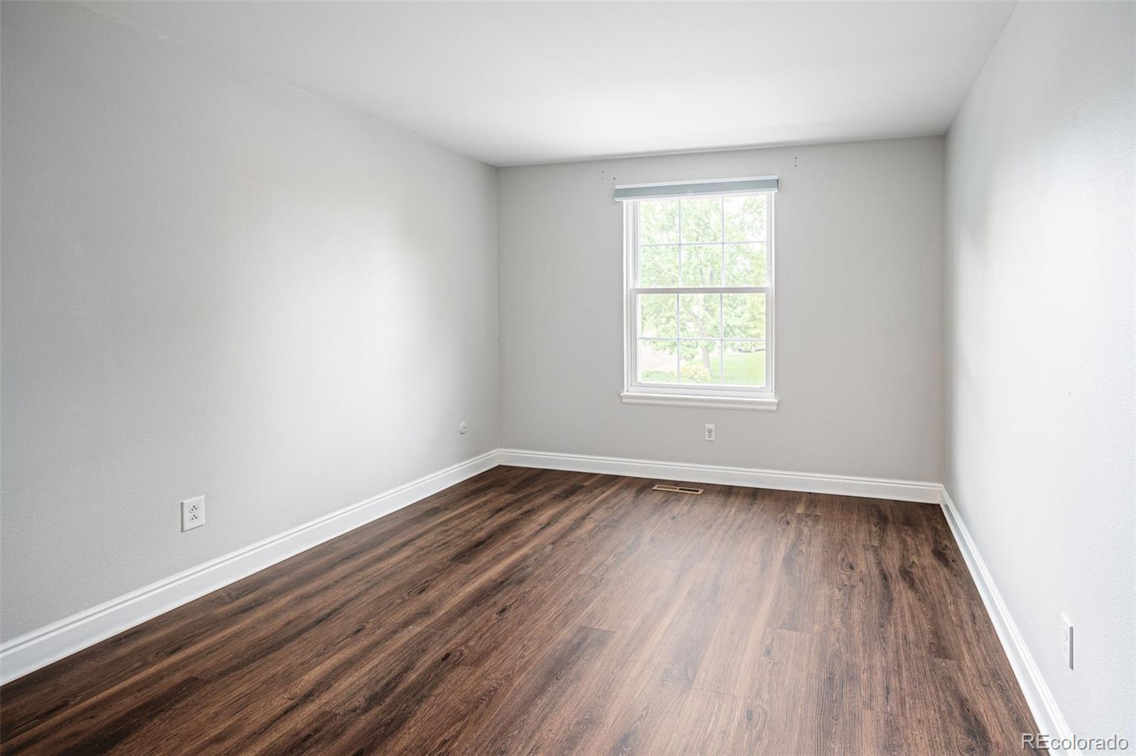 9502 W Hialeah Place