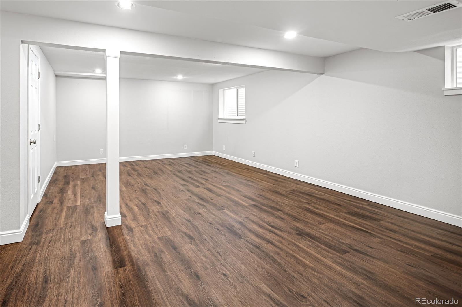 9502 W Hialeah Place