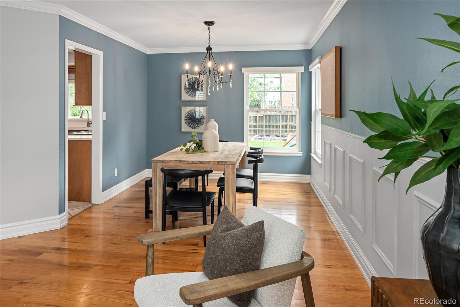 9502 W Hialeah Place