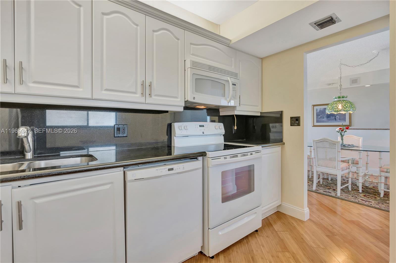 300 Ocean Trail Way 1008