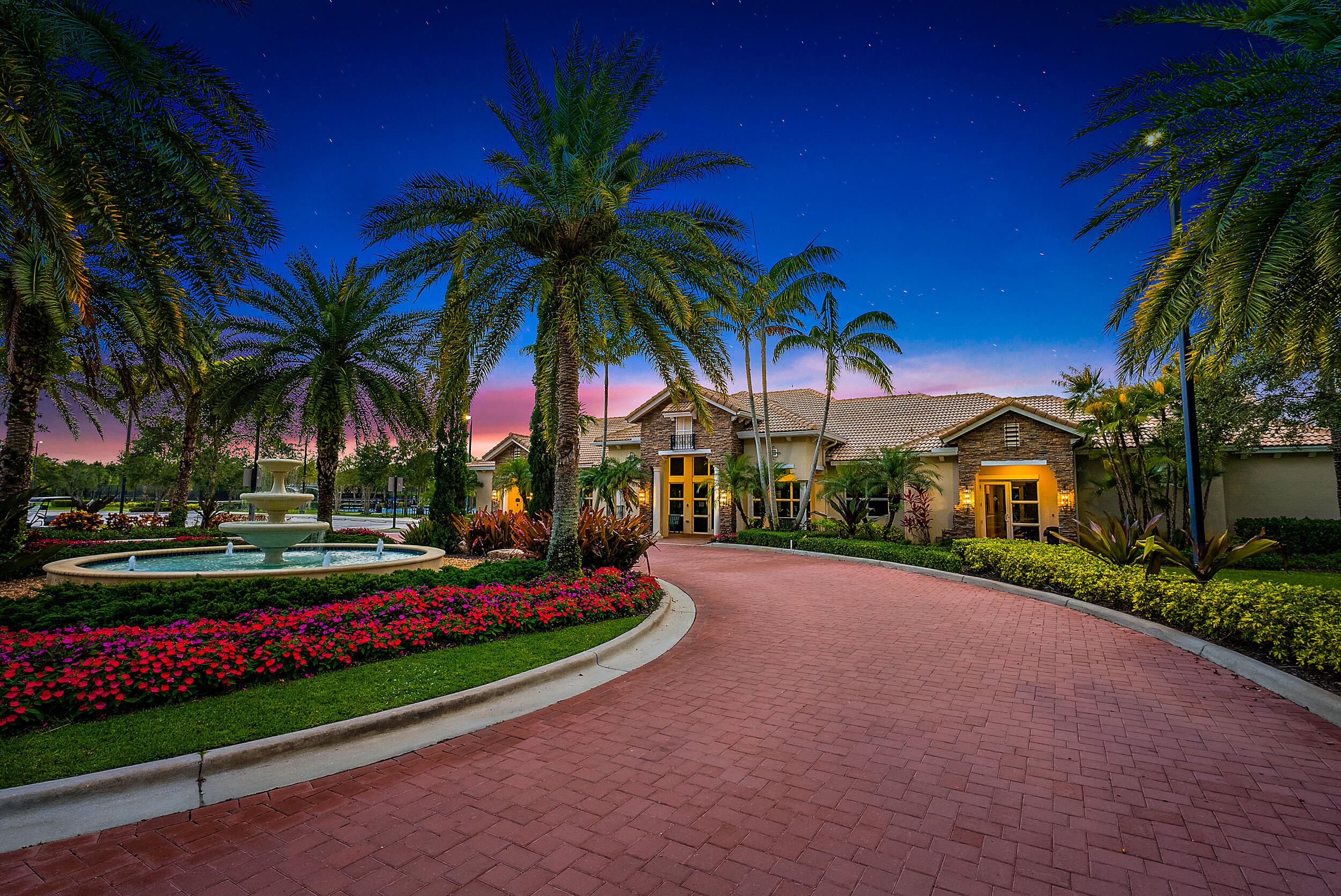 102 Crab Cay Way