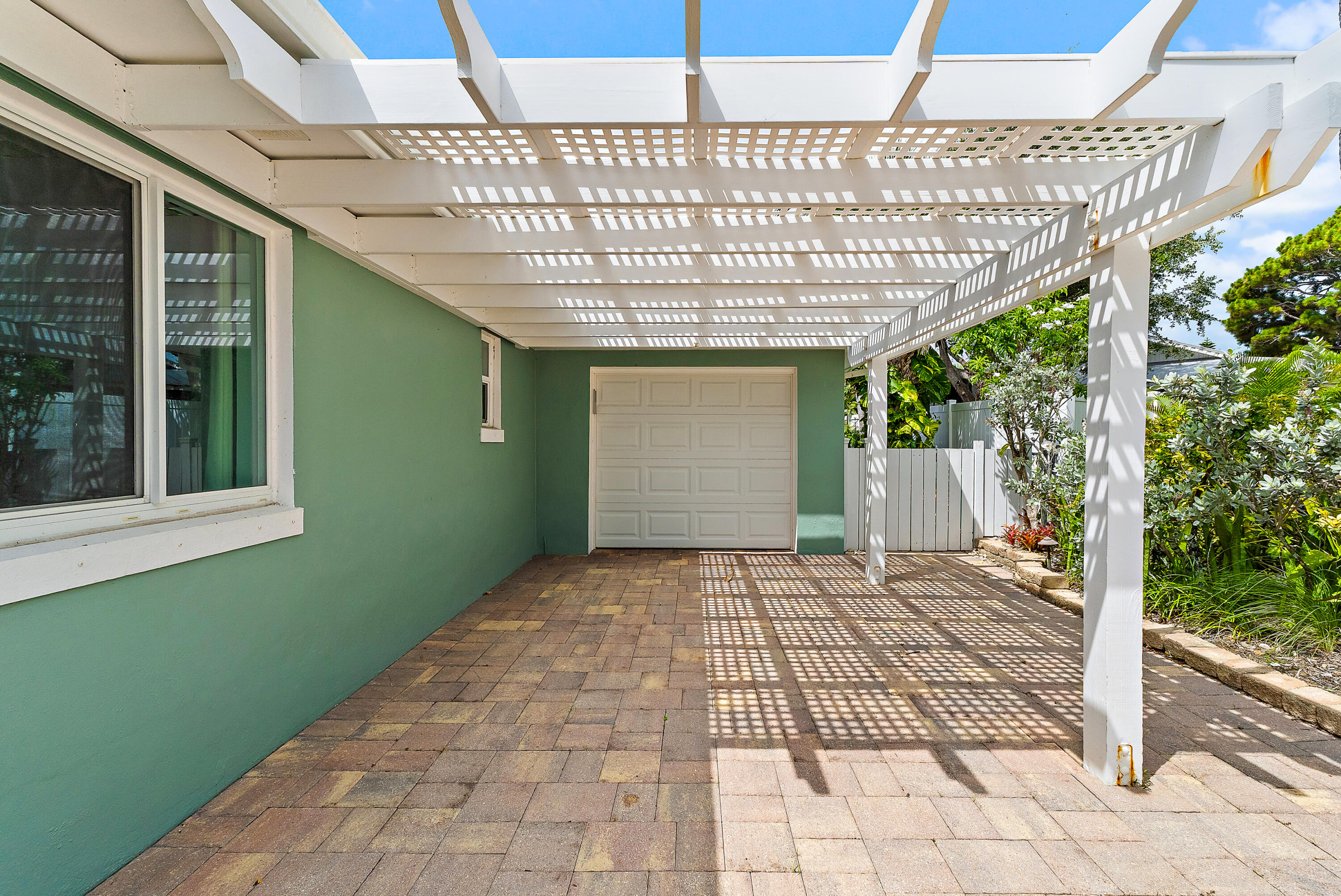 440 Jupiter Lane