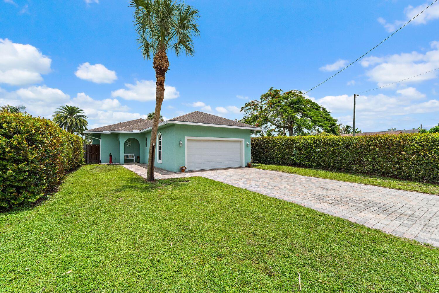 17620 Cinquez Park Road W
