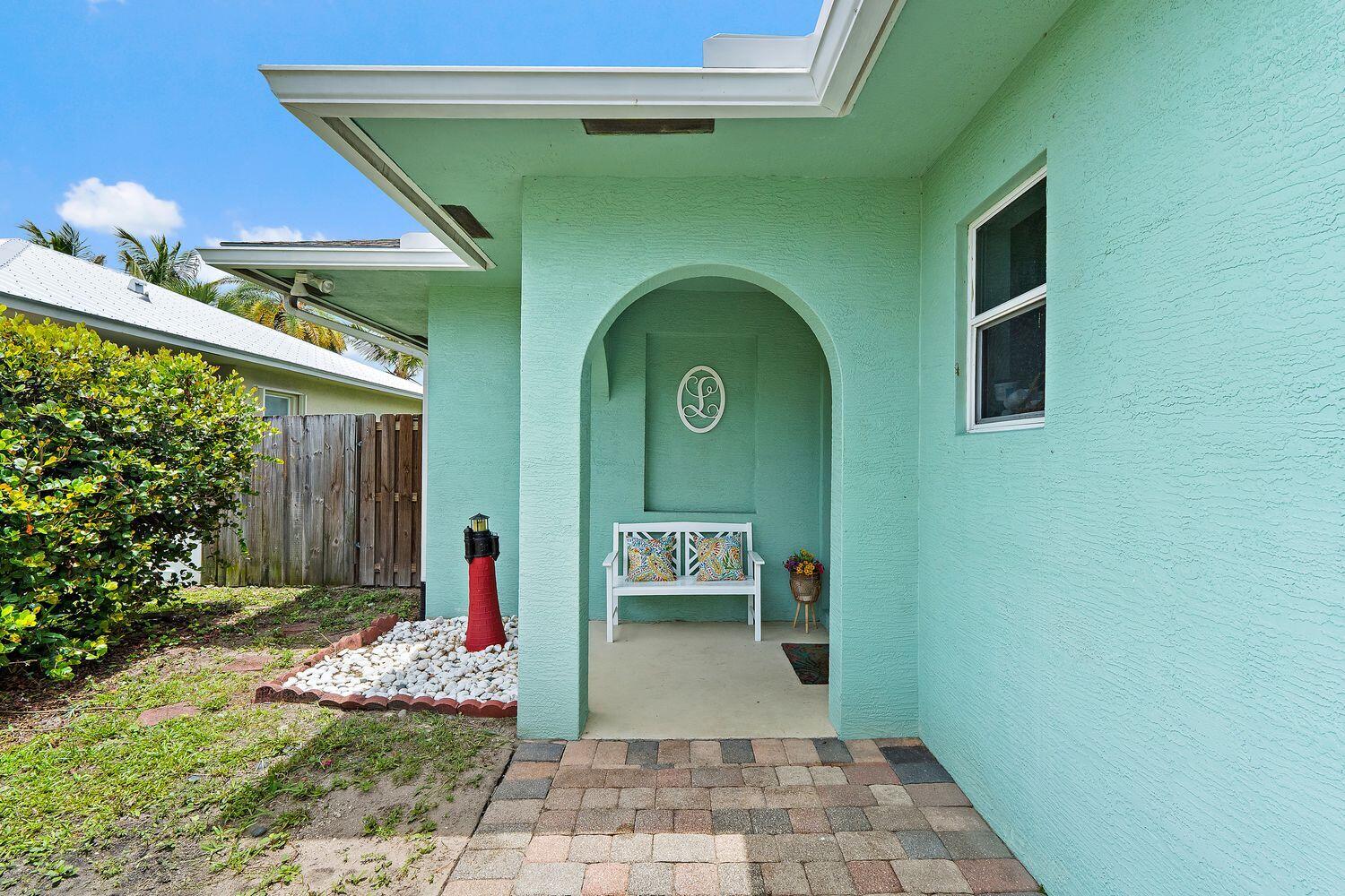 17620 Cinquez Park Road W