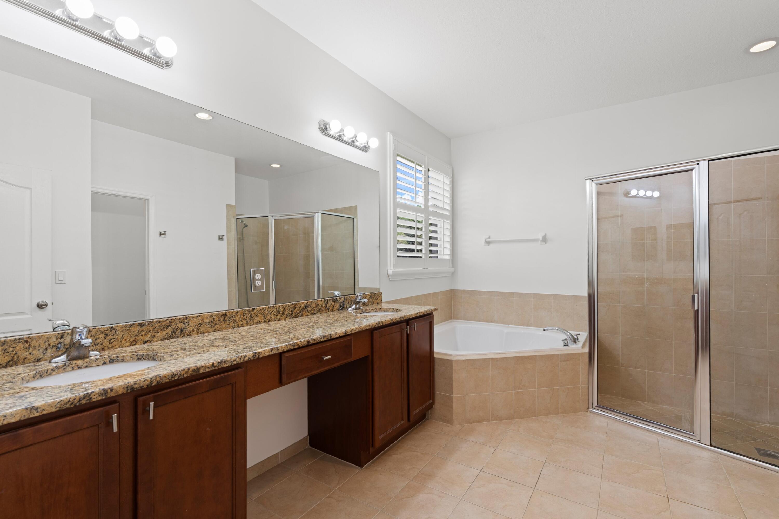 102 Crab Cay Way