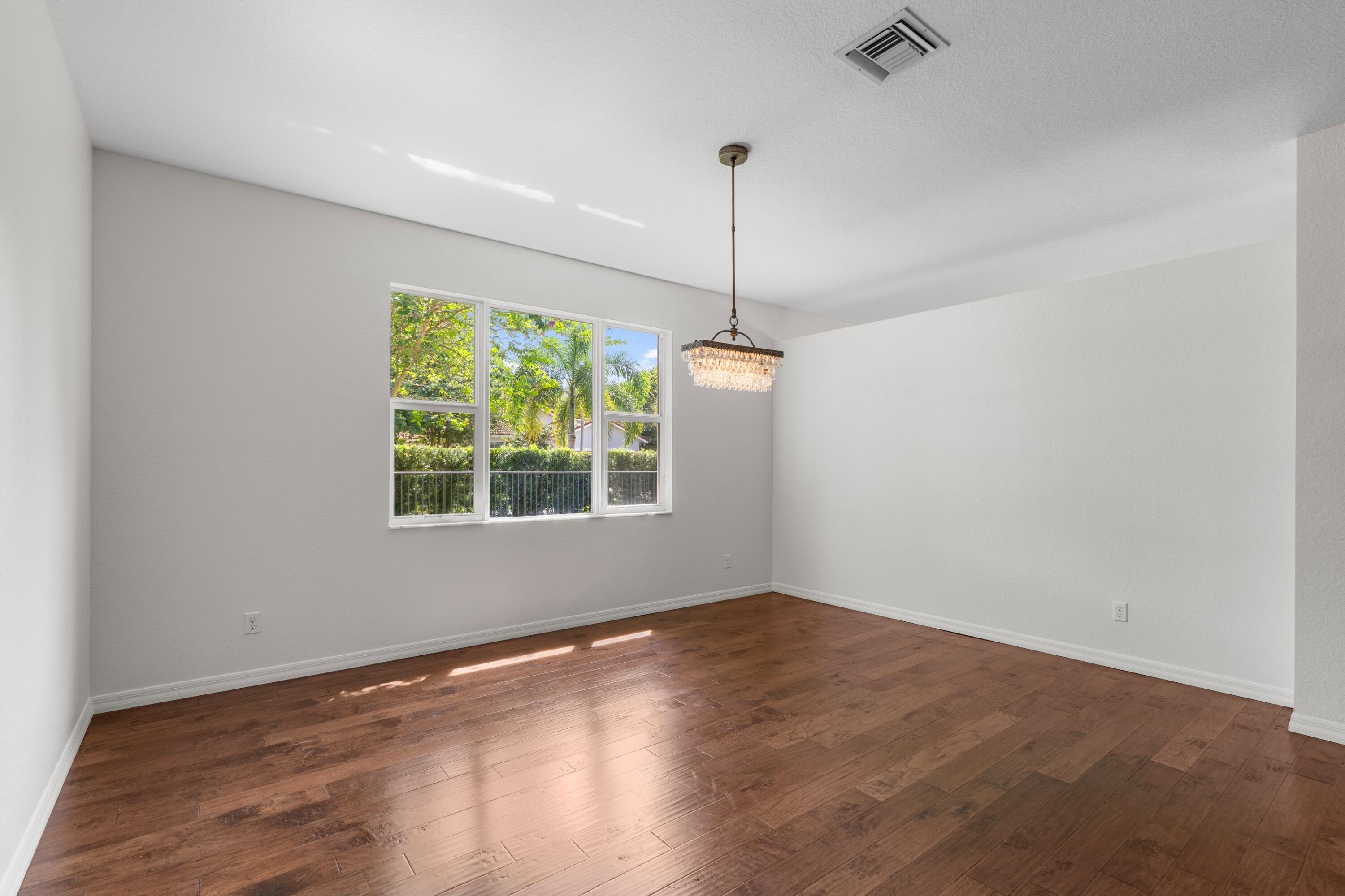 102 Crab Cay Way