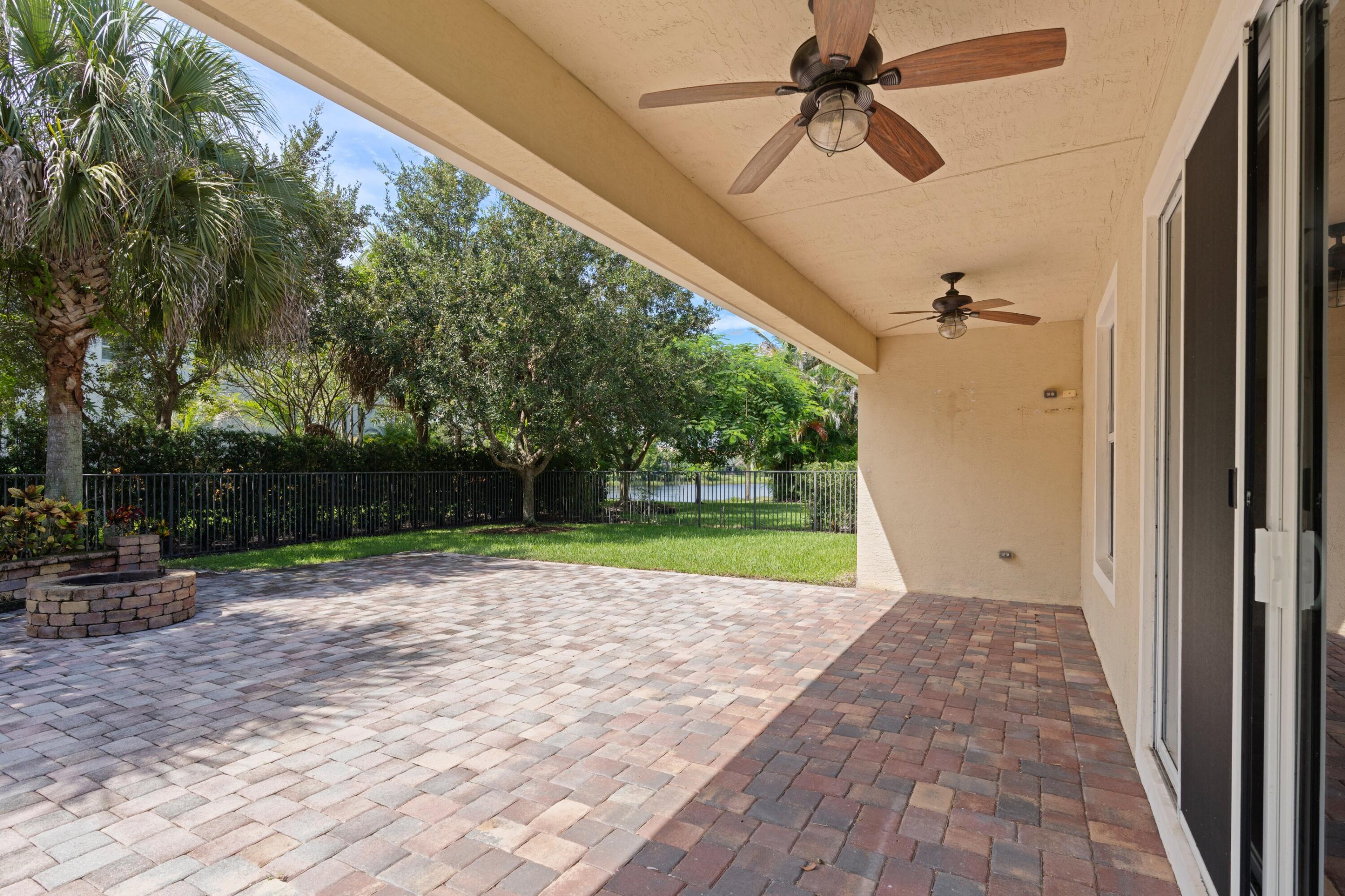 102 Crab Cay Way