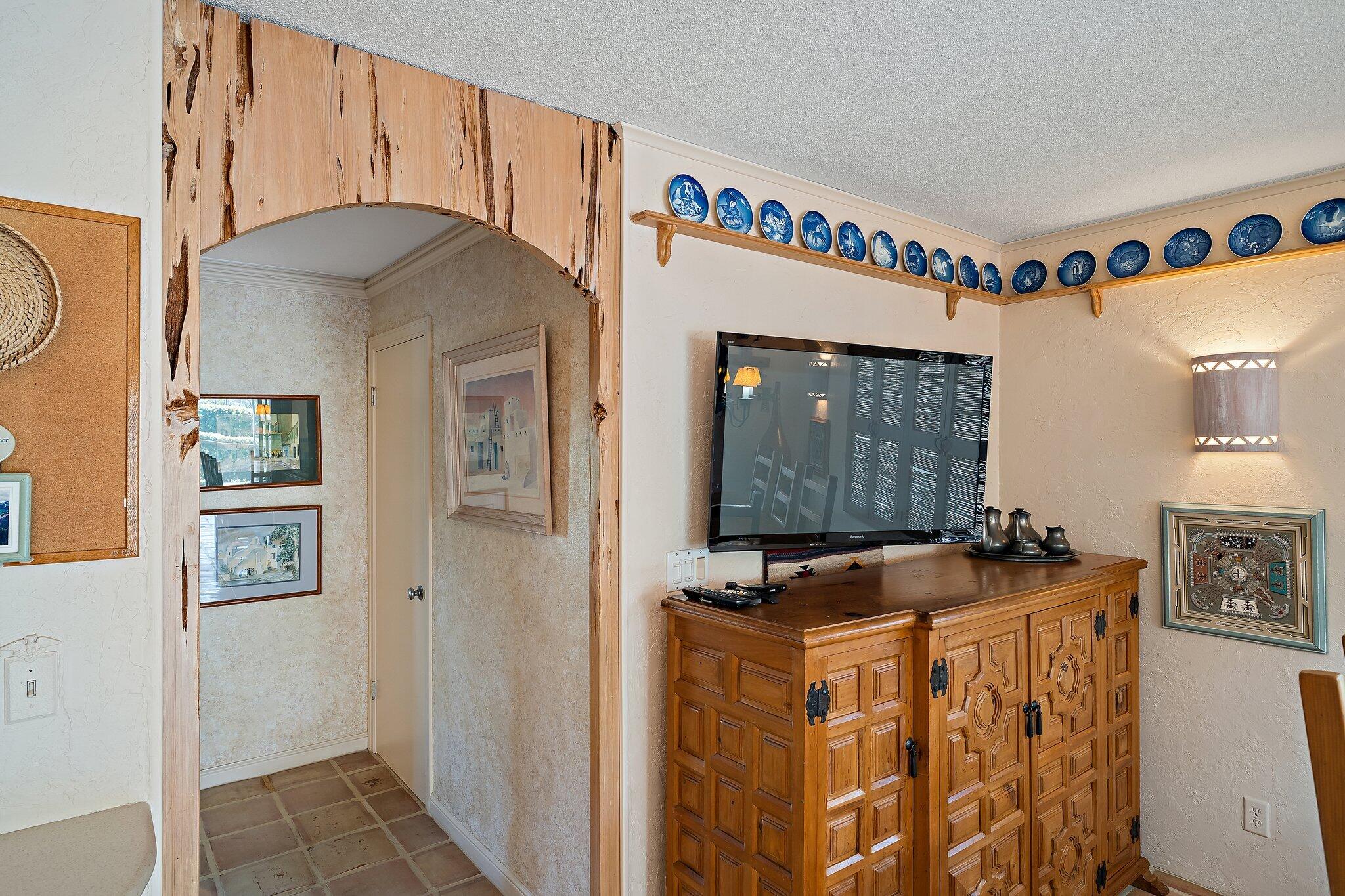 11 Country Club Circle