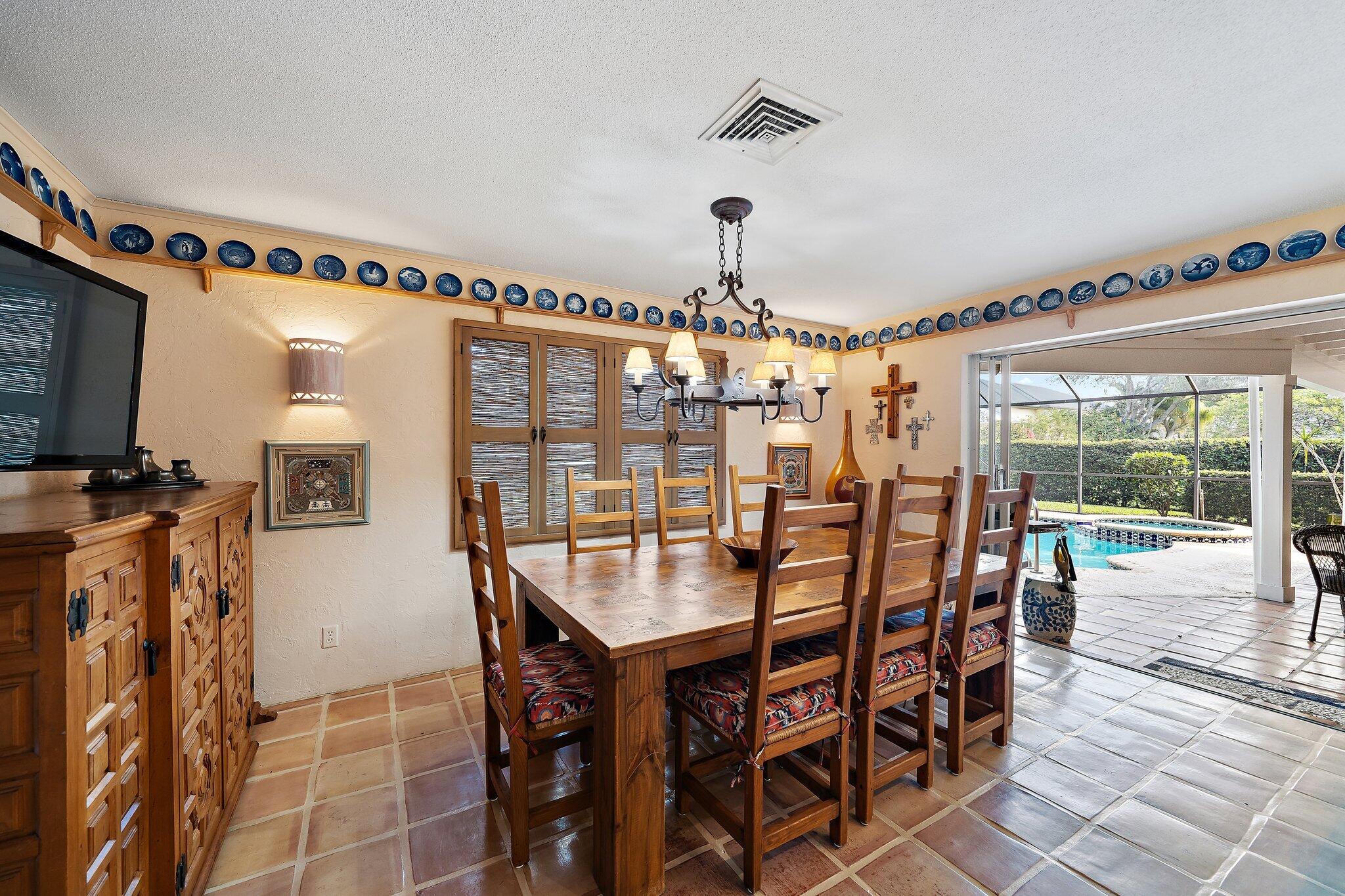 11 Country Club Circle