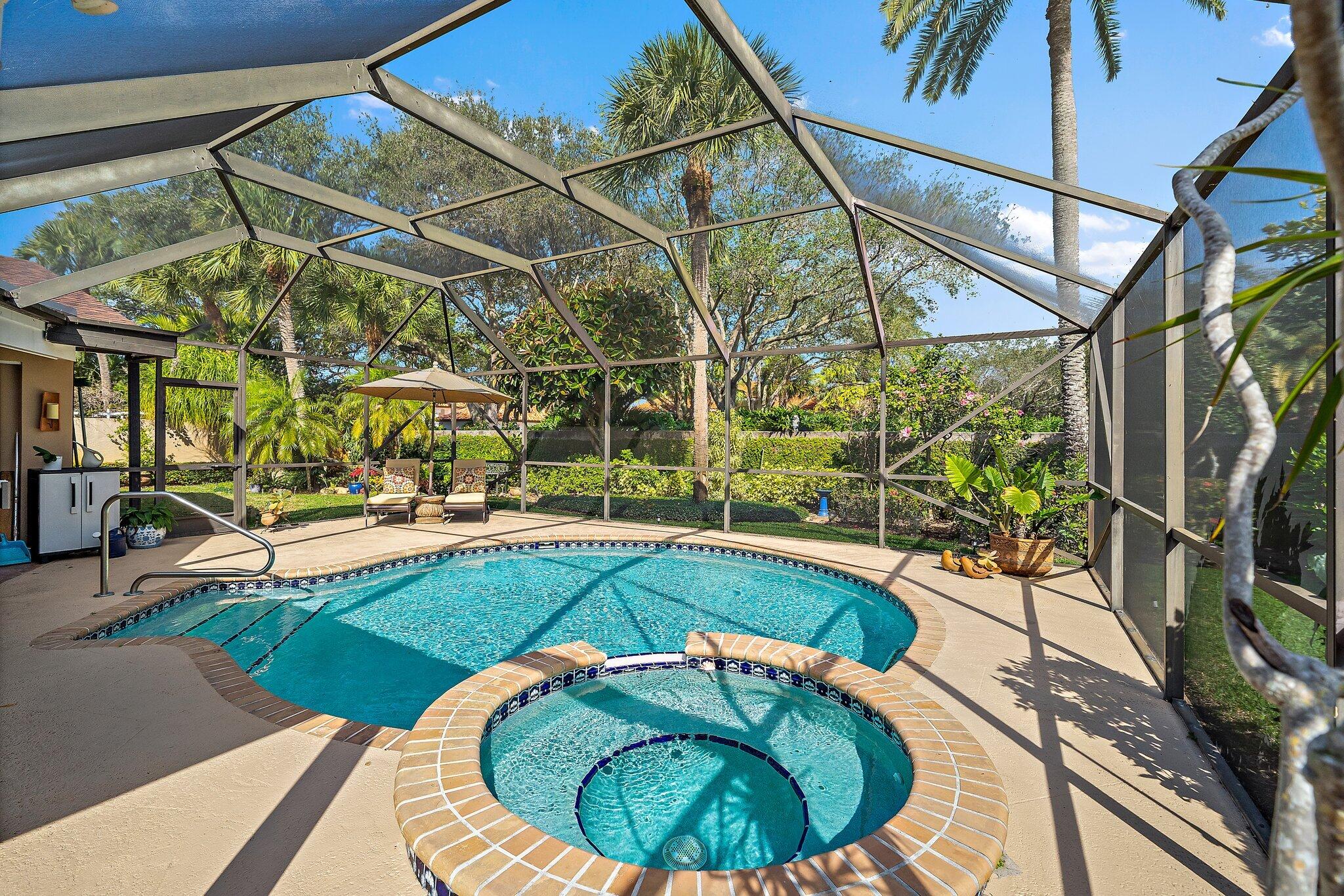 11 Country Club Circle