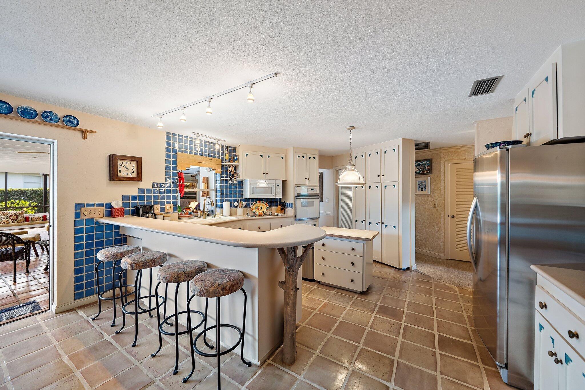 11 Country Club Circle