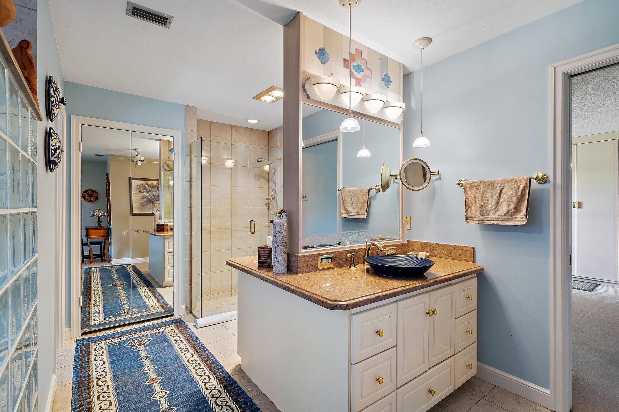 11 Country Club Circle