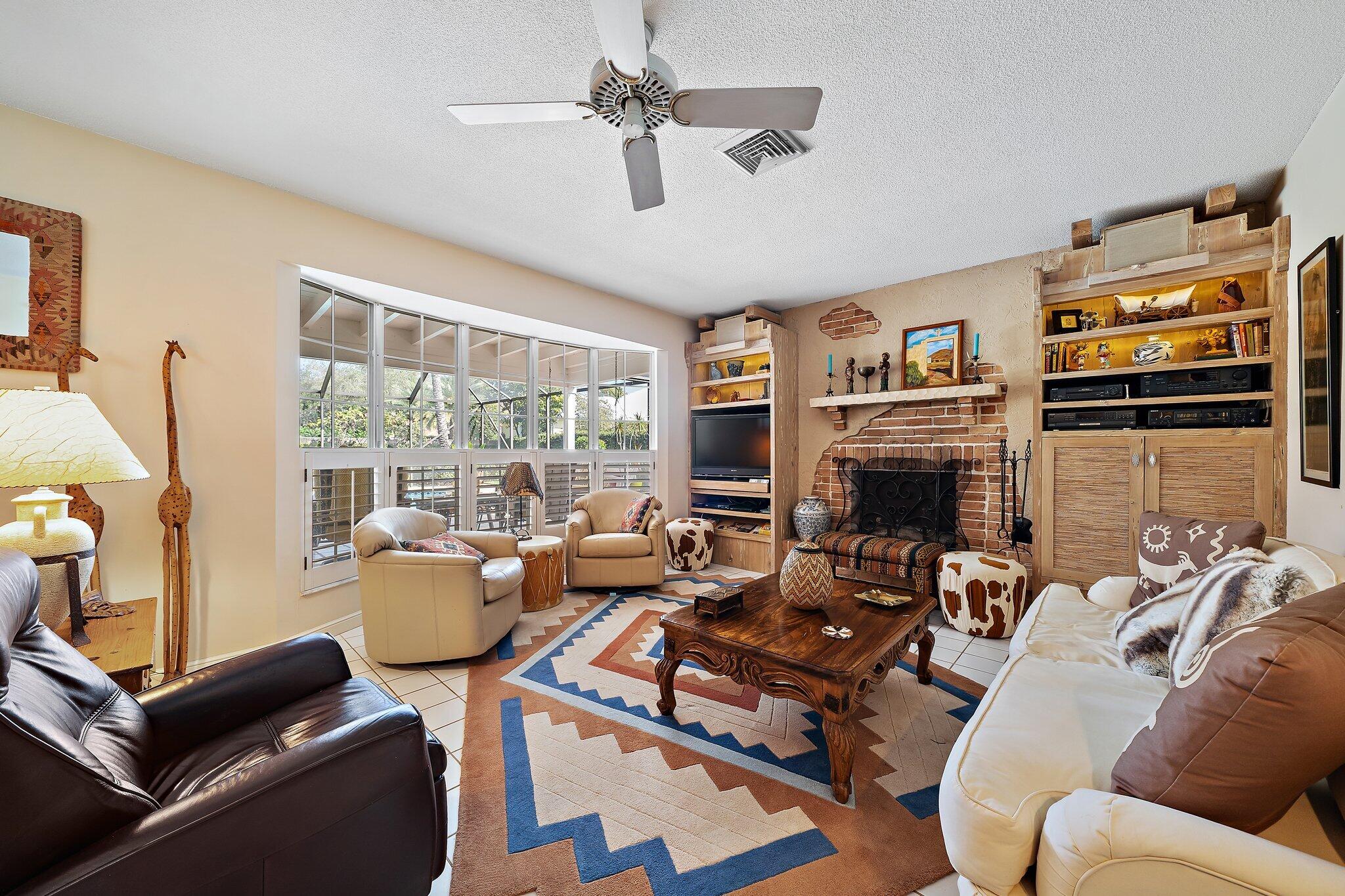 11 Country Club Circle