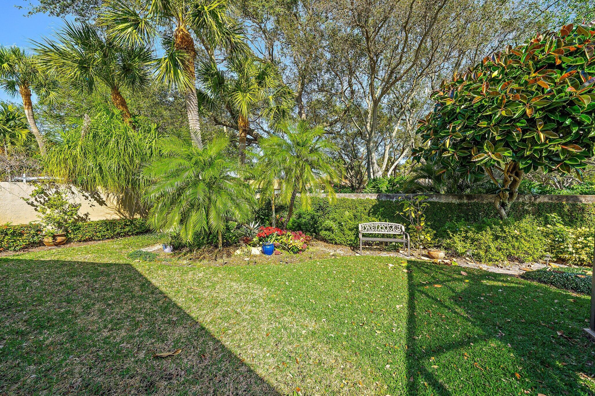 11 Country Club Circle