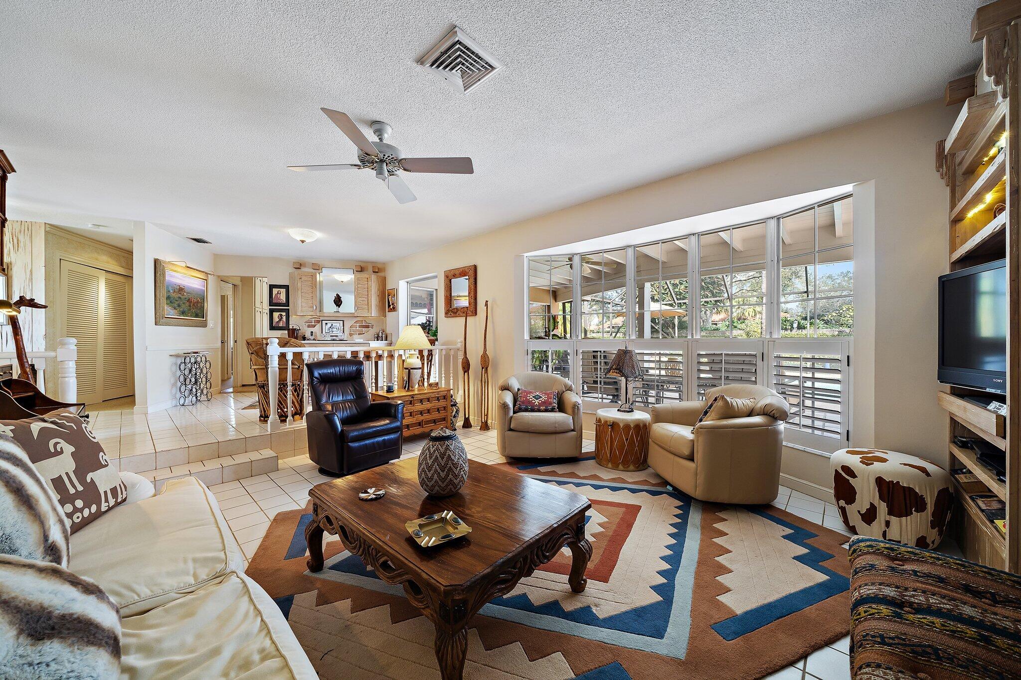 11 Country Club Circle