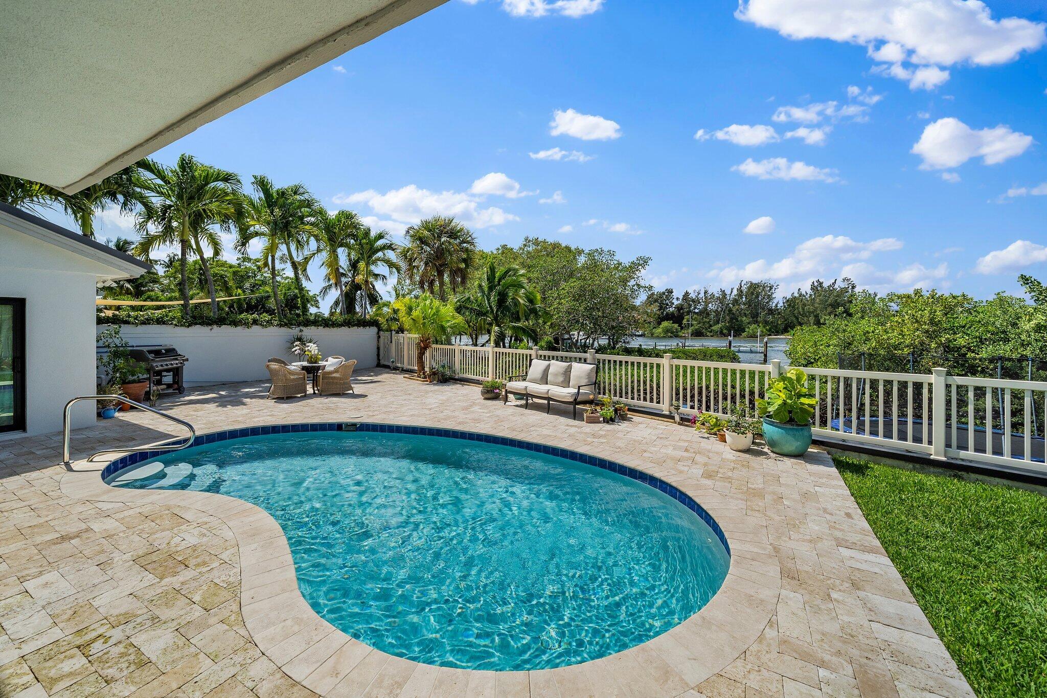 176 Harbourside Circle