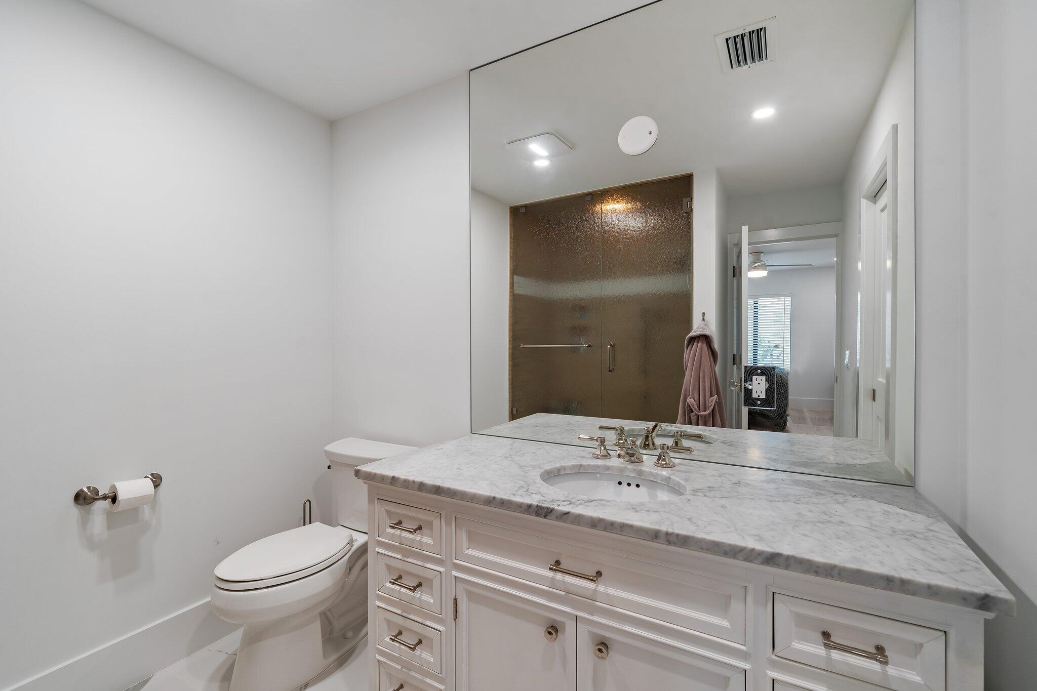 176 Harbourside Circle