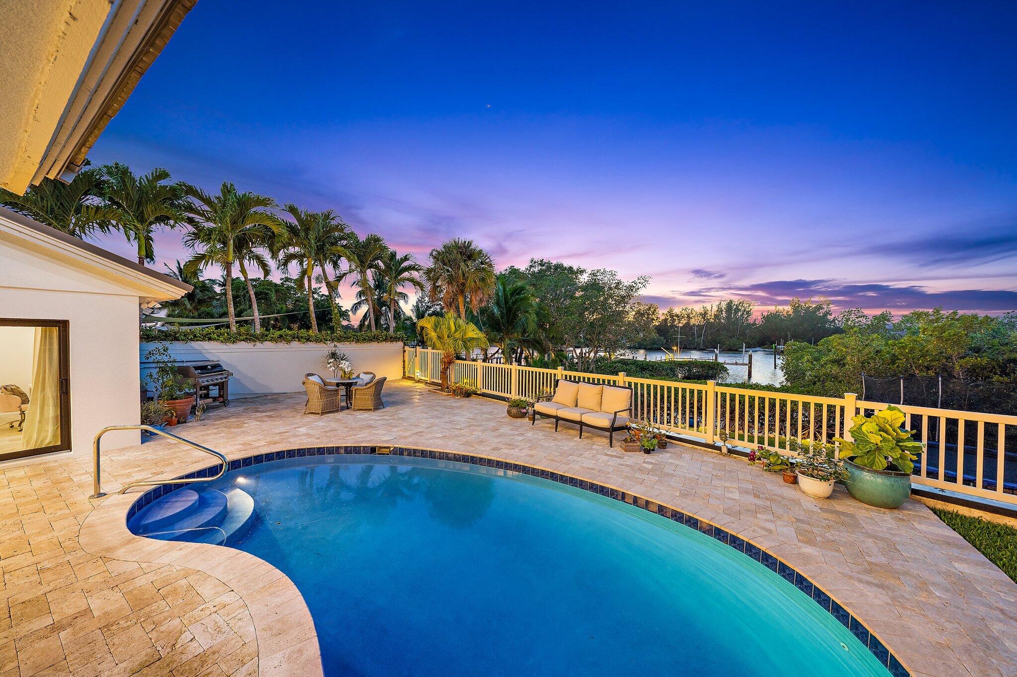 176 Harbourside Circle