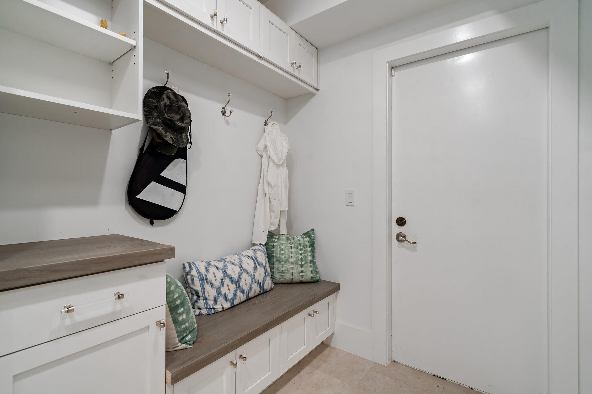 176 Harbourside Circle