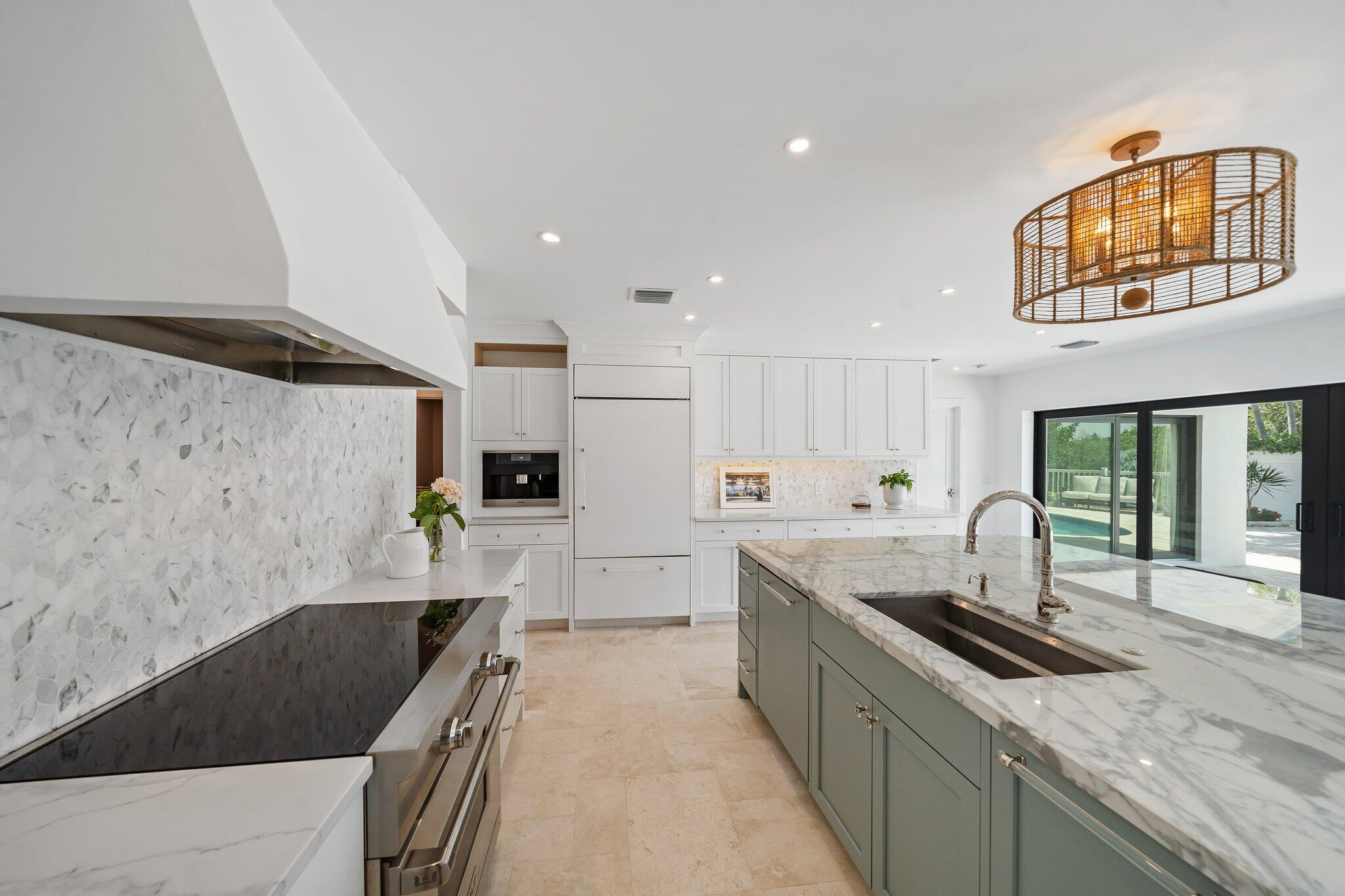 176 Harbourside Circle