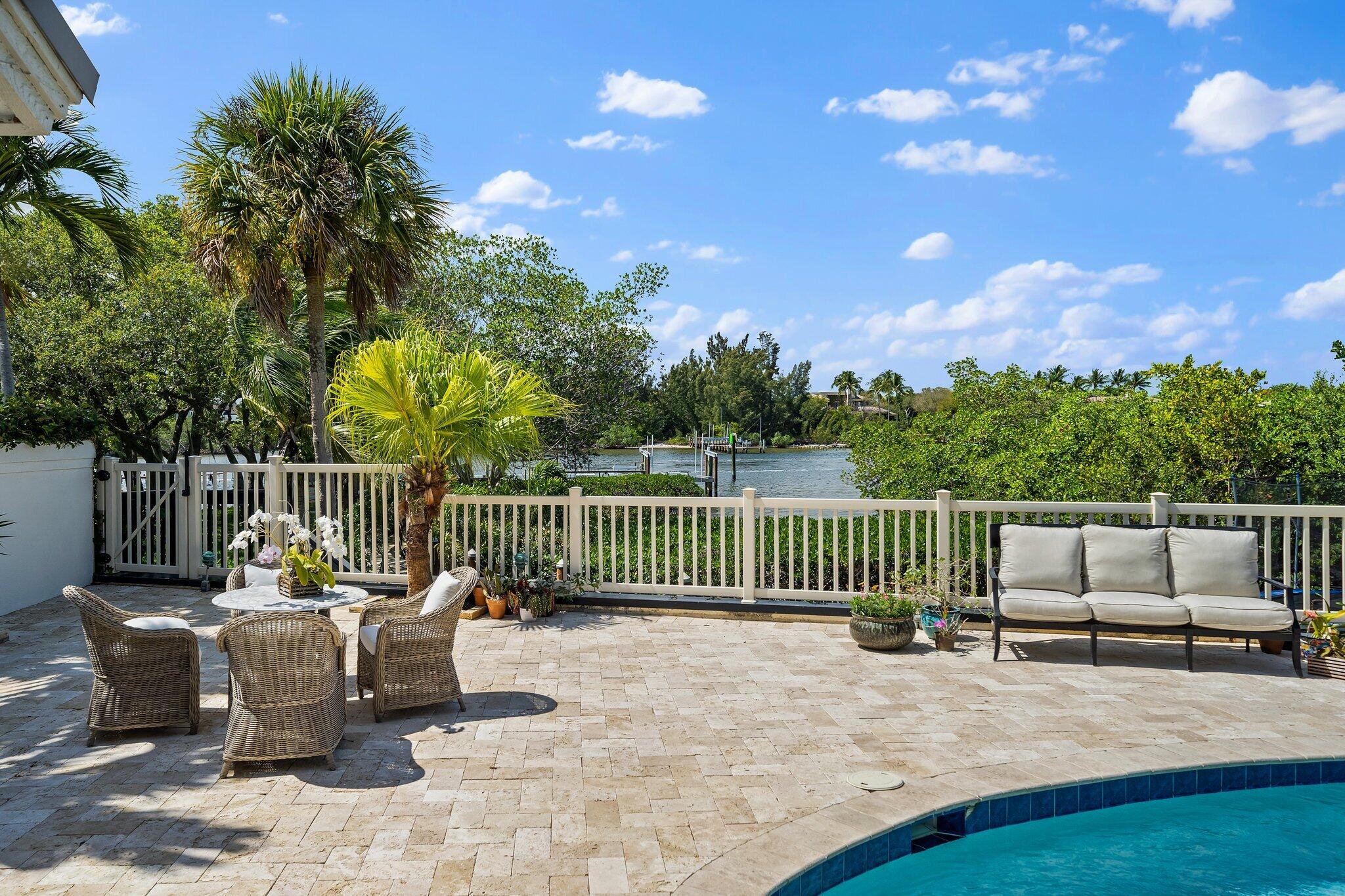 176 Harbourside Circle