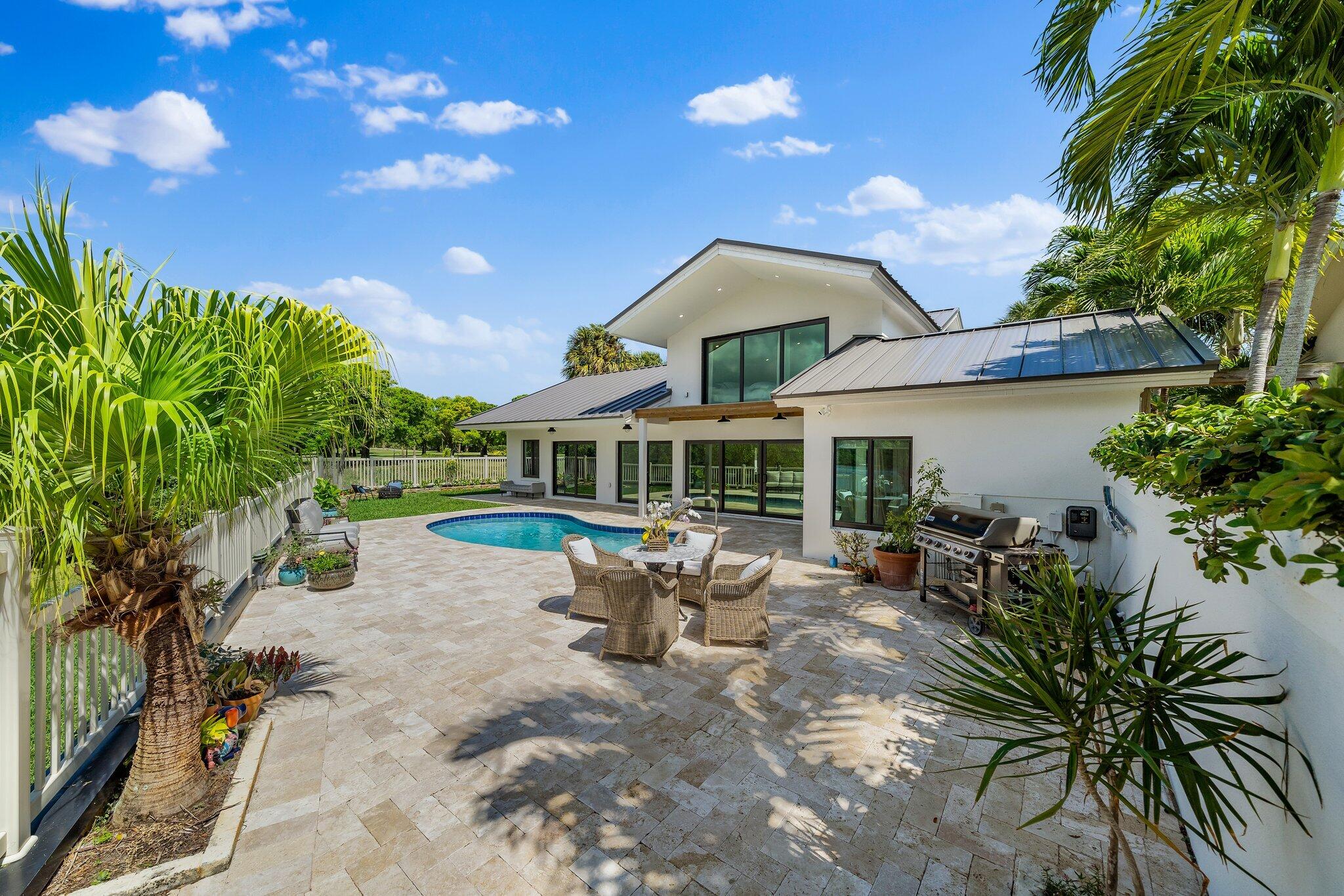 176 Harbourside Circle