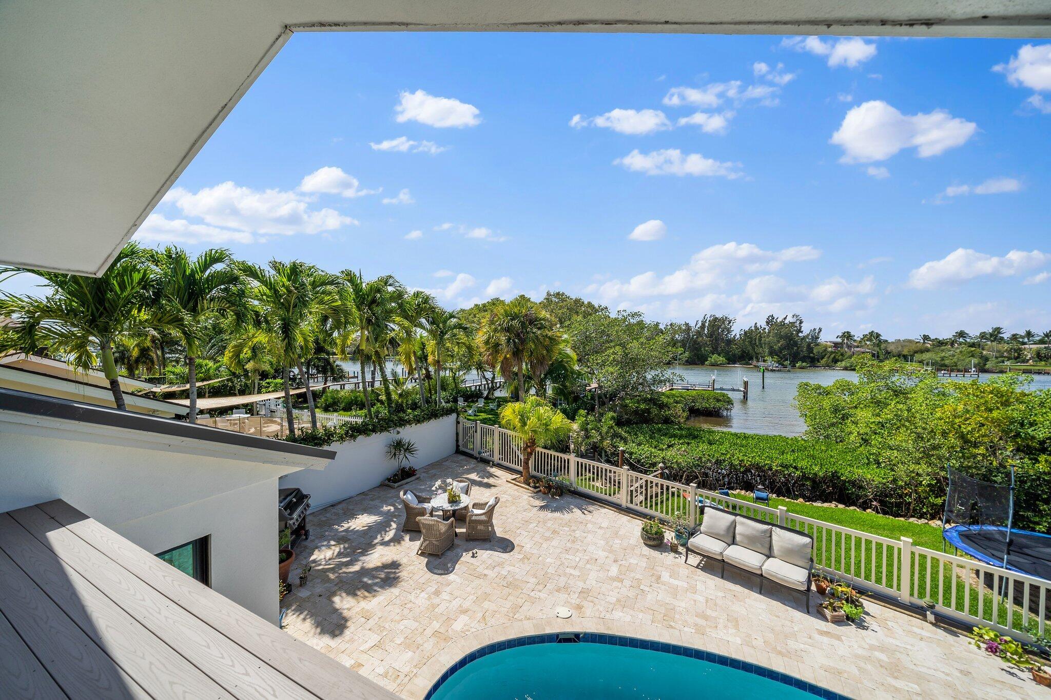 176 Harbourside Circle