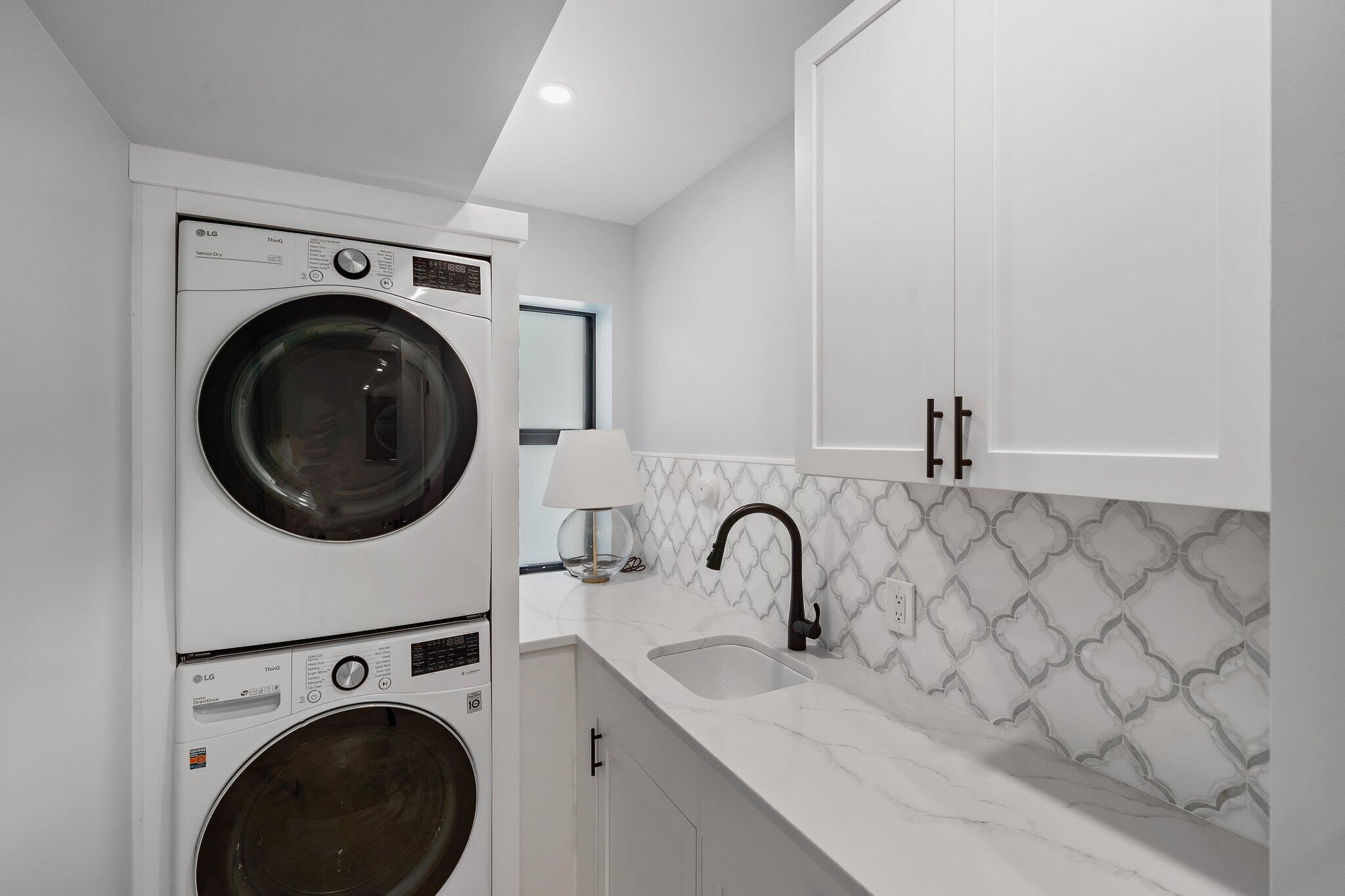 176 Harbourside Circle