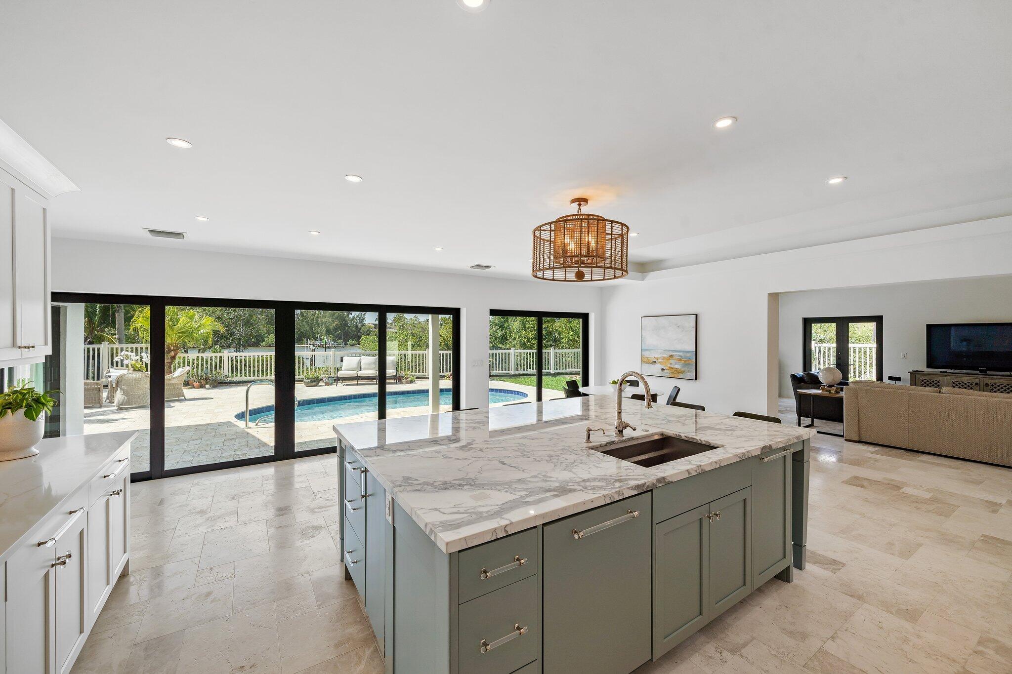 176 Harbourside Circle