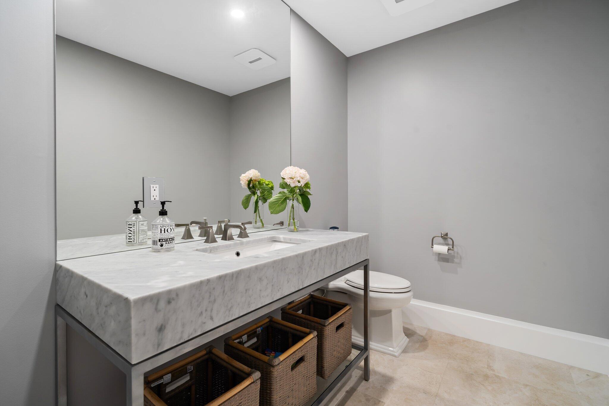 176 Harbourside Circle