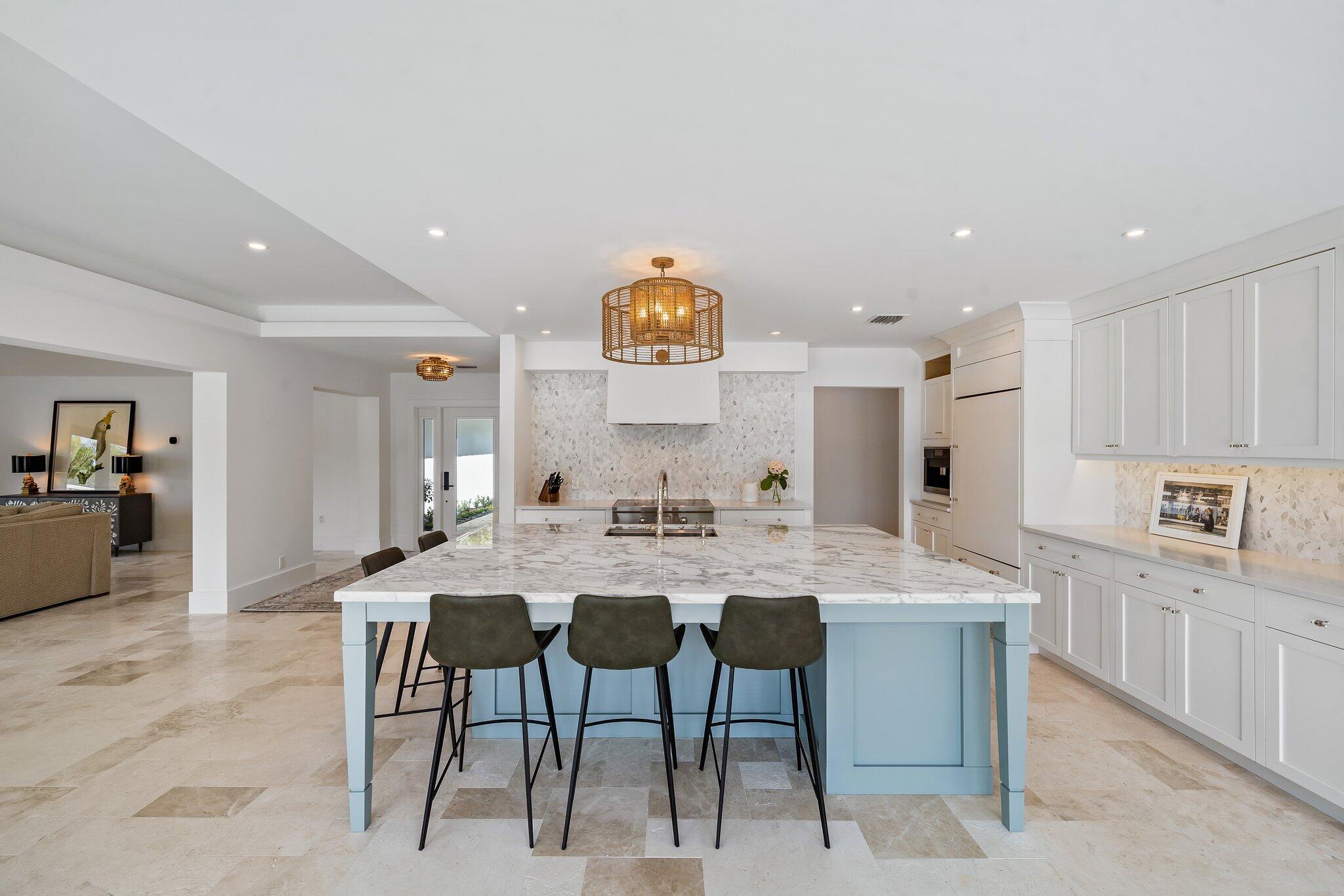 176 Harbourside Circle