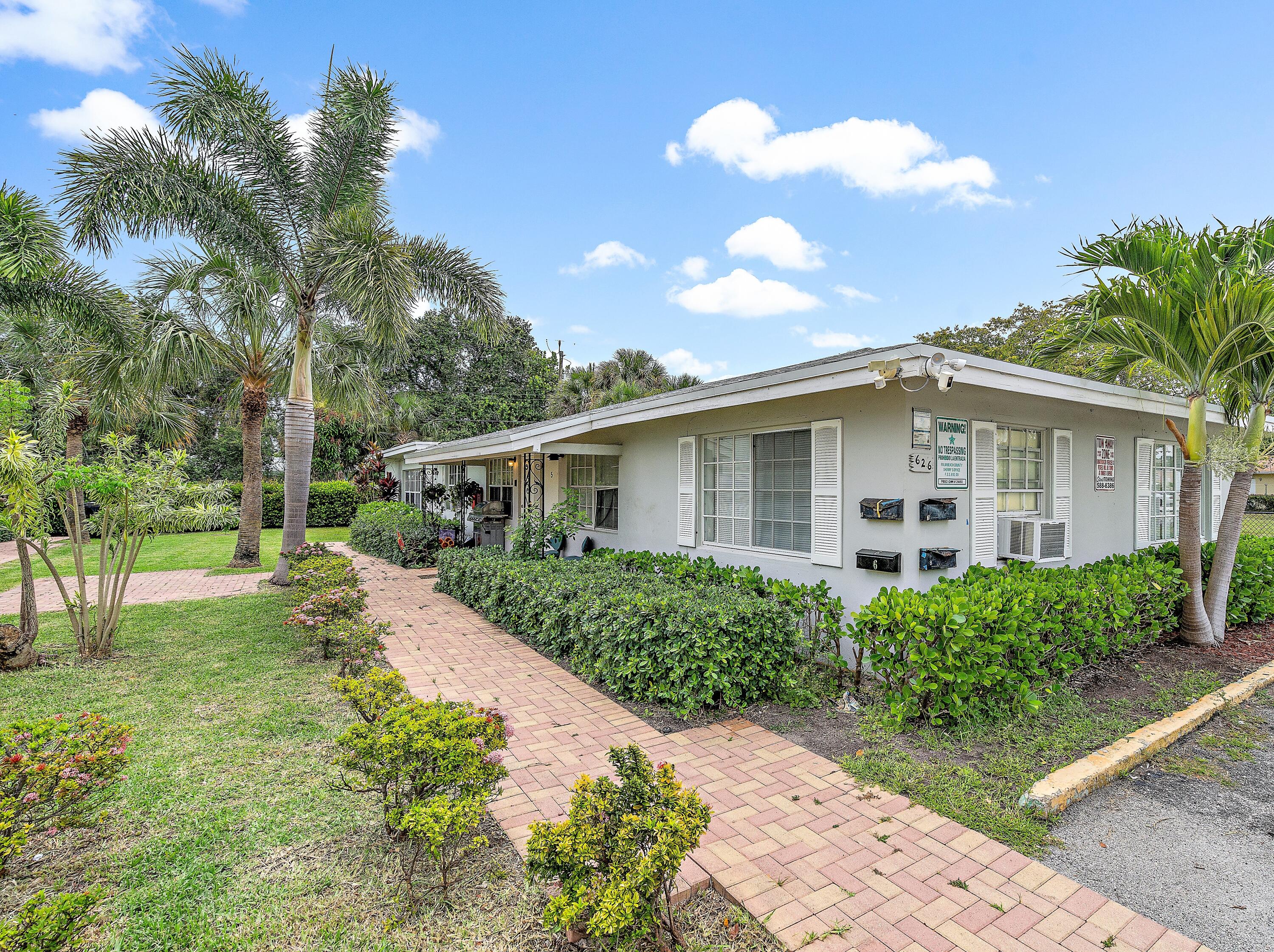 626 S Federal Highway Unit: 1 - 8