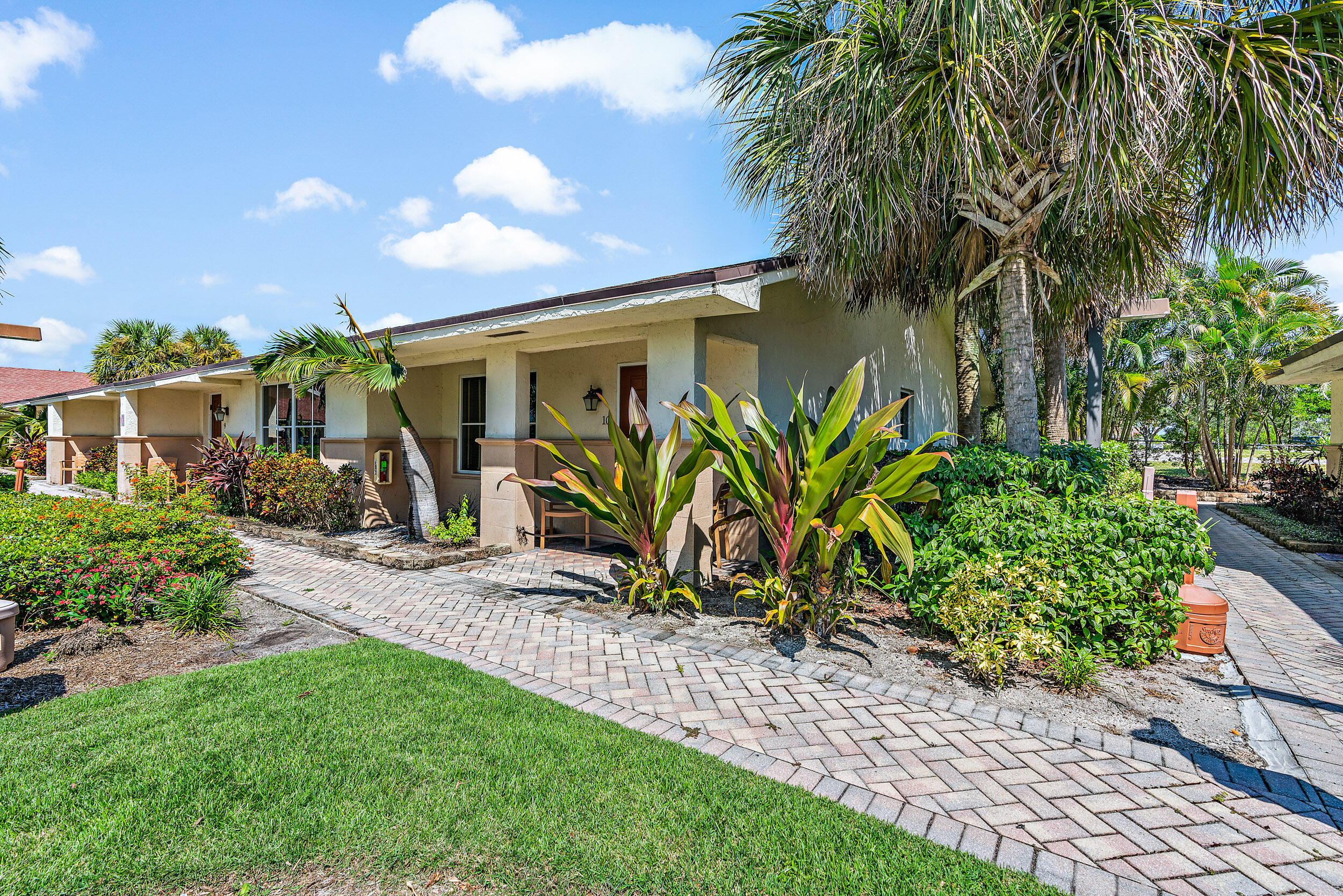 8455 SE Church Street Unit: 14