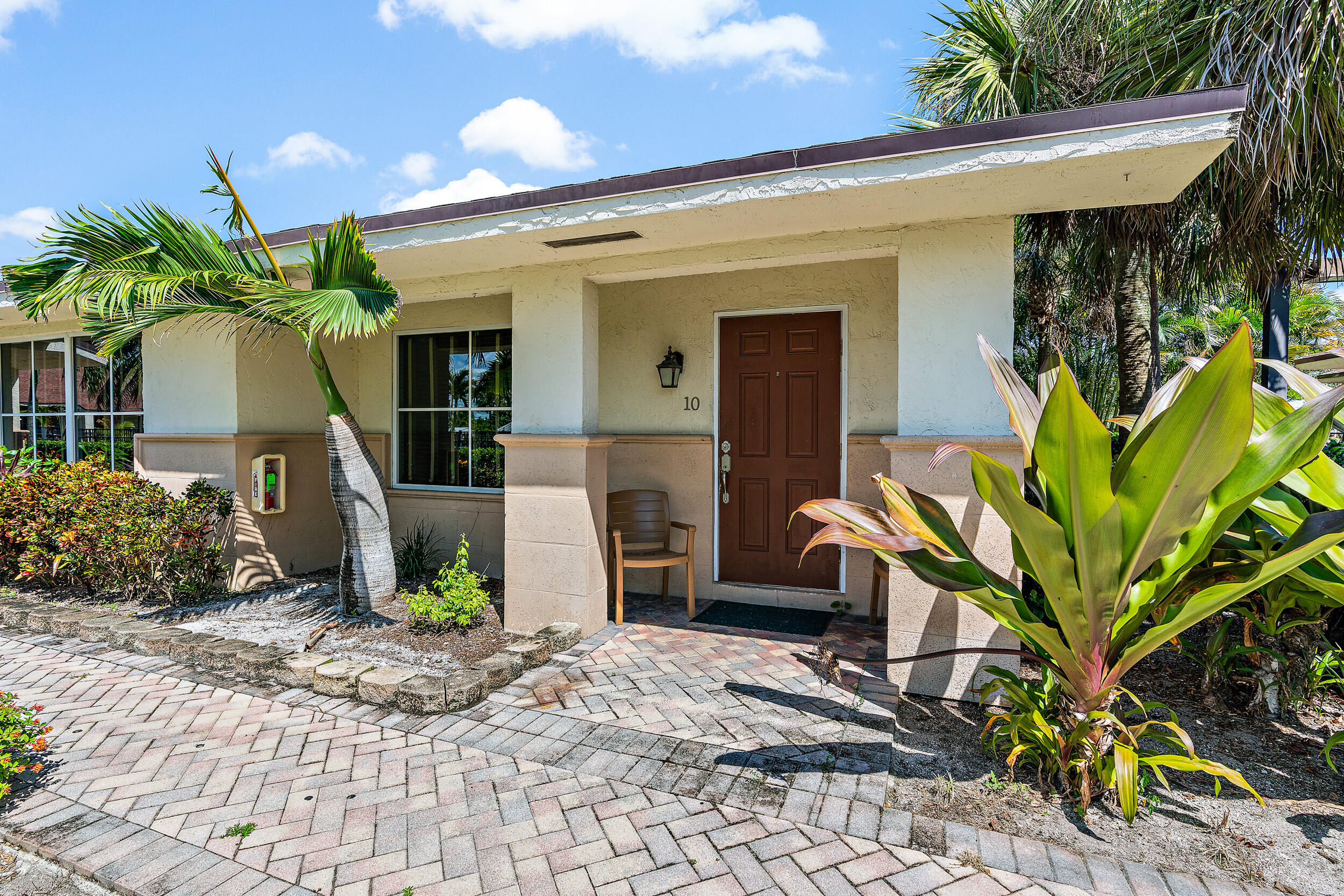 8455 SE Church Street Unit: 14