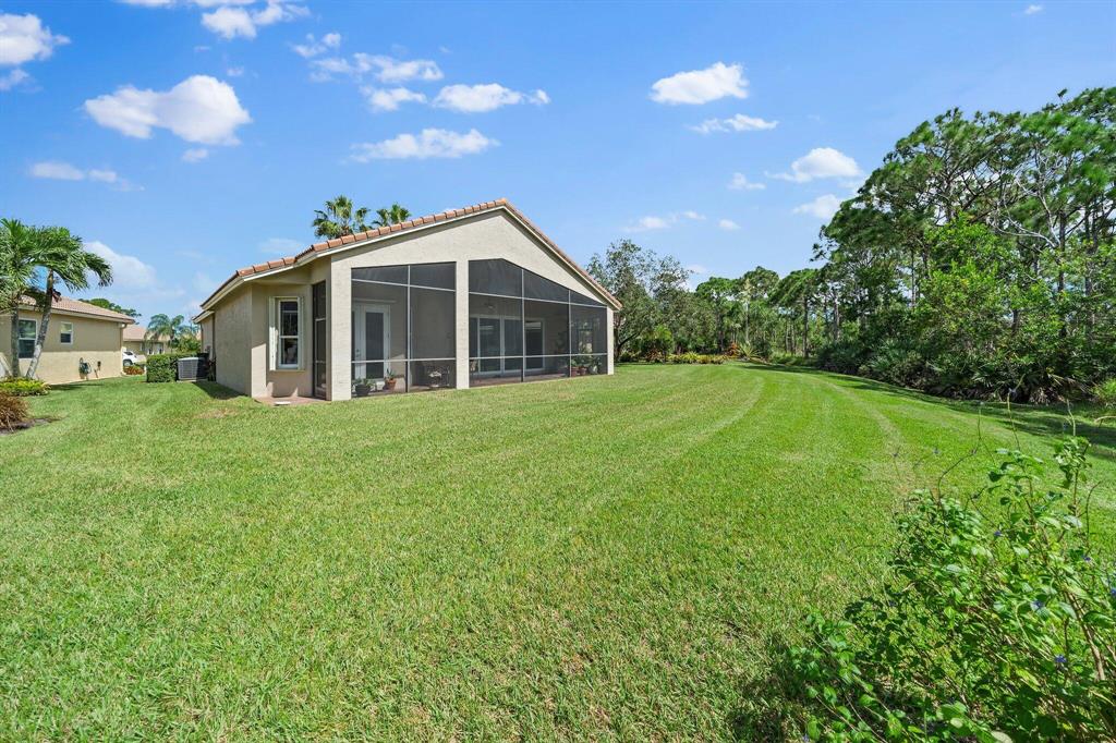 3008 SE Racoon Way