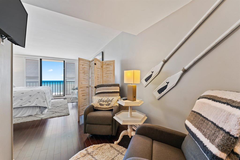 100 Beach Road Unit: 903