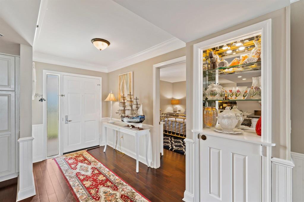 100 Beach Road Unit: 903