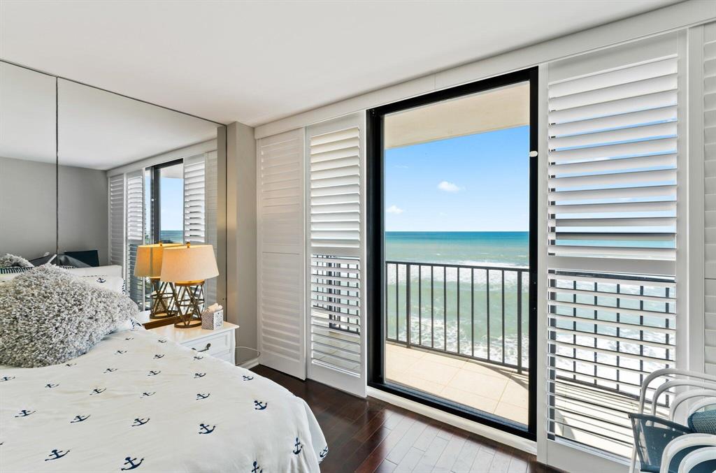 100 Beach Road Unit: 903