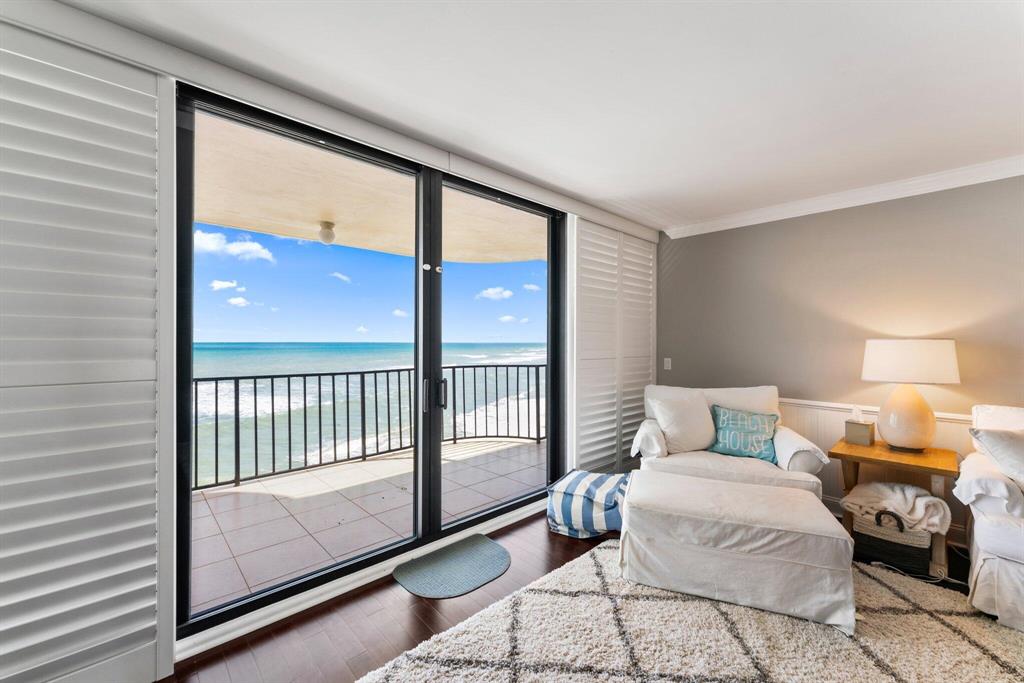 100 Beach Road Unit: 903