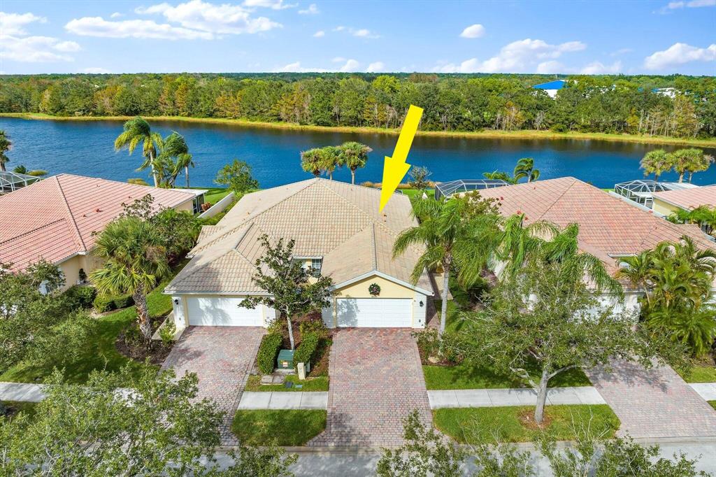 9022 SE Retreat Drive