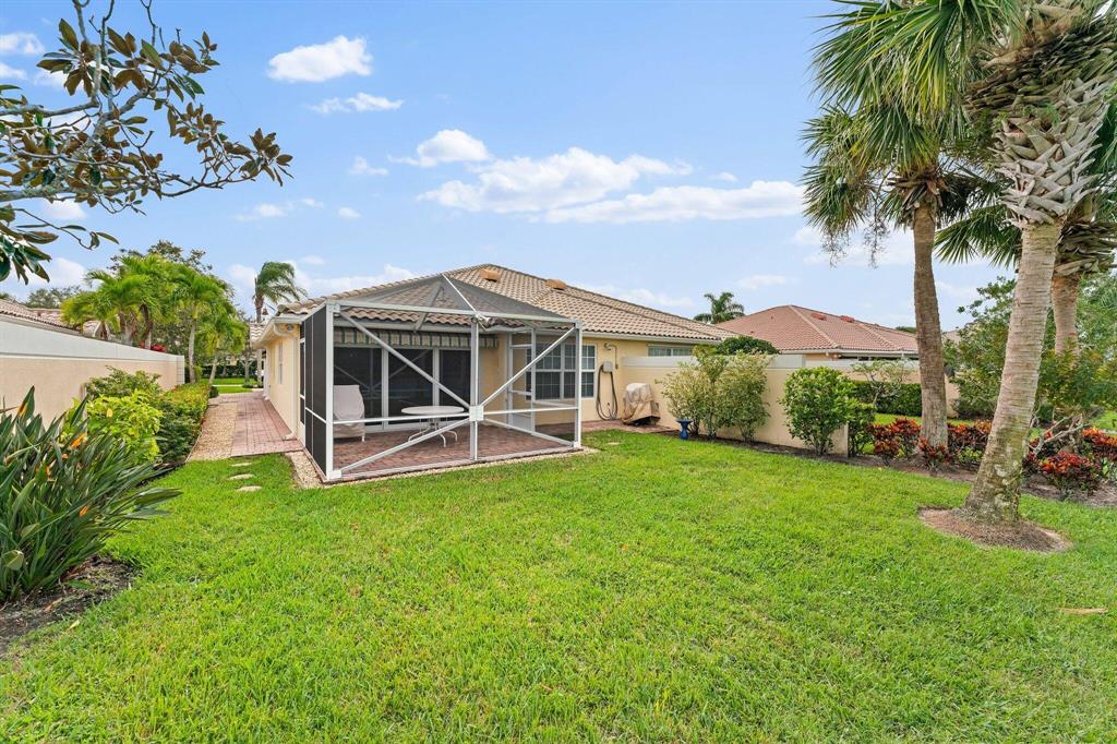 9022 SE Retreat Drive